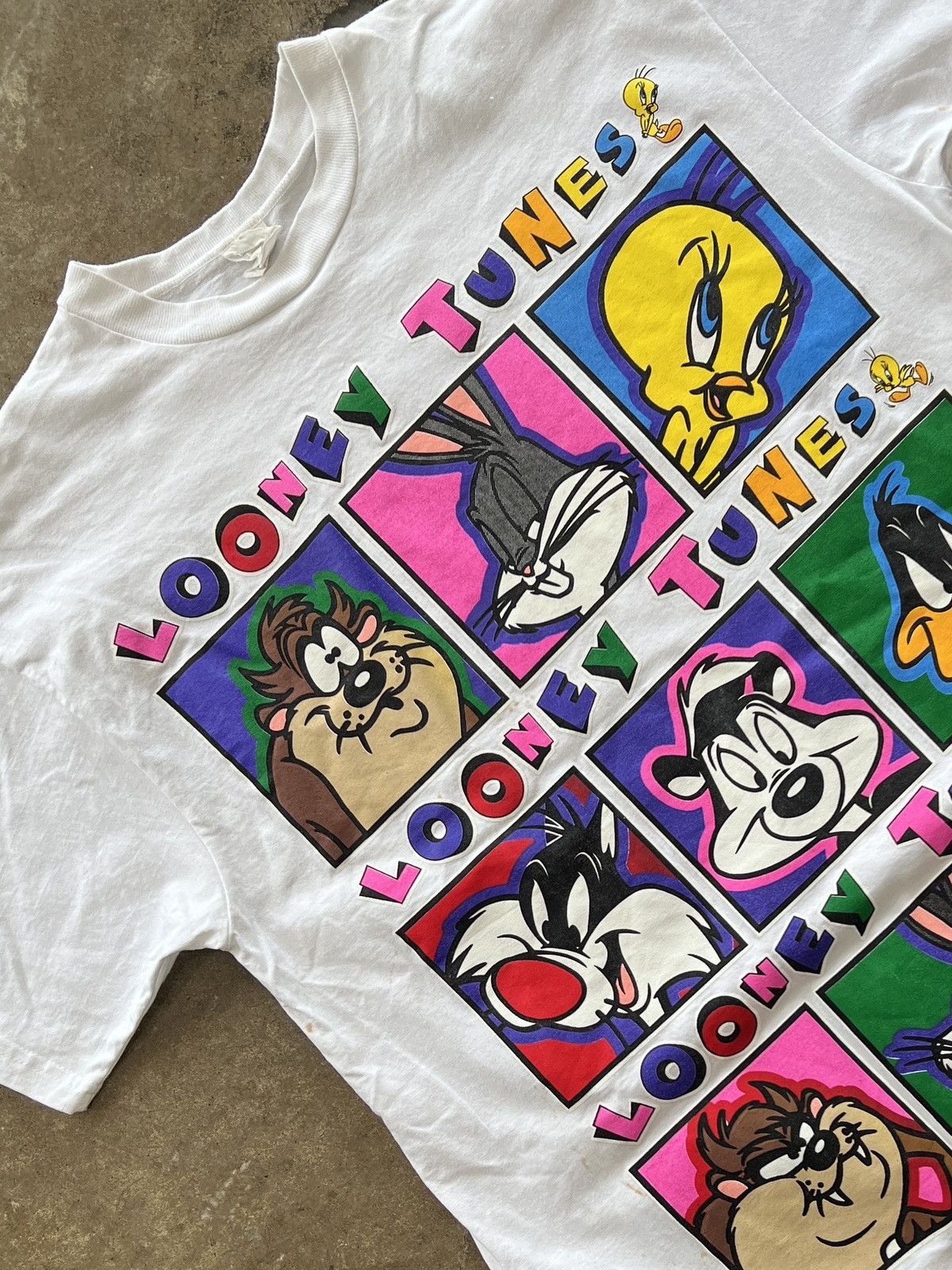Warner Bros Vintage 1993 Looney Tunes Tweety Bird Taz Bugs Bunny Large Size US L / EU 52-54 / 3 - 1 Thumbnail