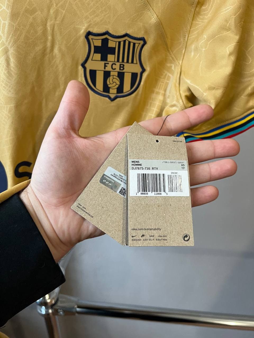 Nike NEW 2022/23 BARCELONA FC AWAY SOCCER JERSEY FOOTBALL SHIRTXS Size US XS / EU 42 / 0 - 10 Thumbnail