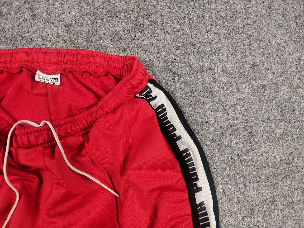 Puma Vintage Puma Red Casual Shorts retro running sport style Size US 32 / EU 48 - 6 Thumbnail