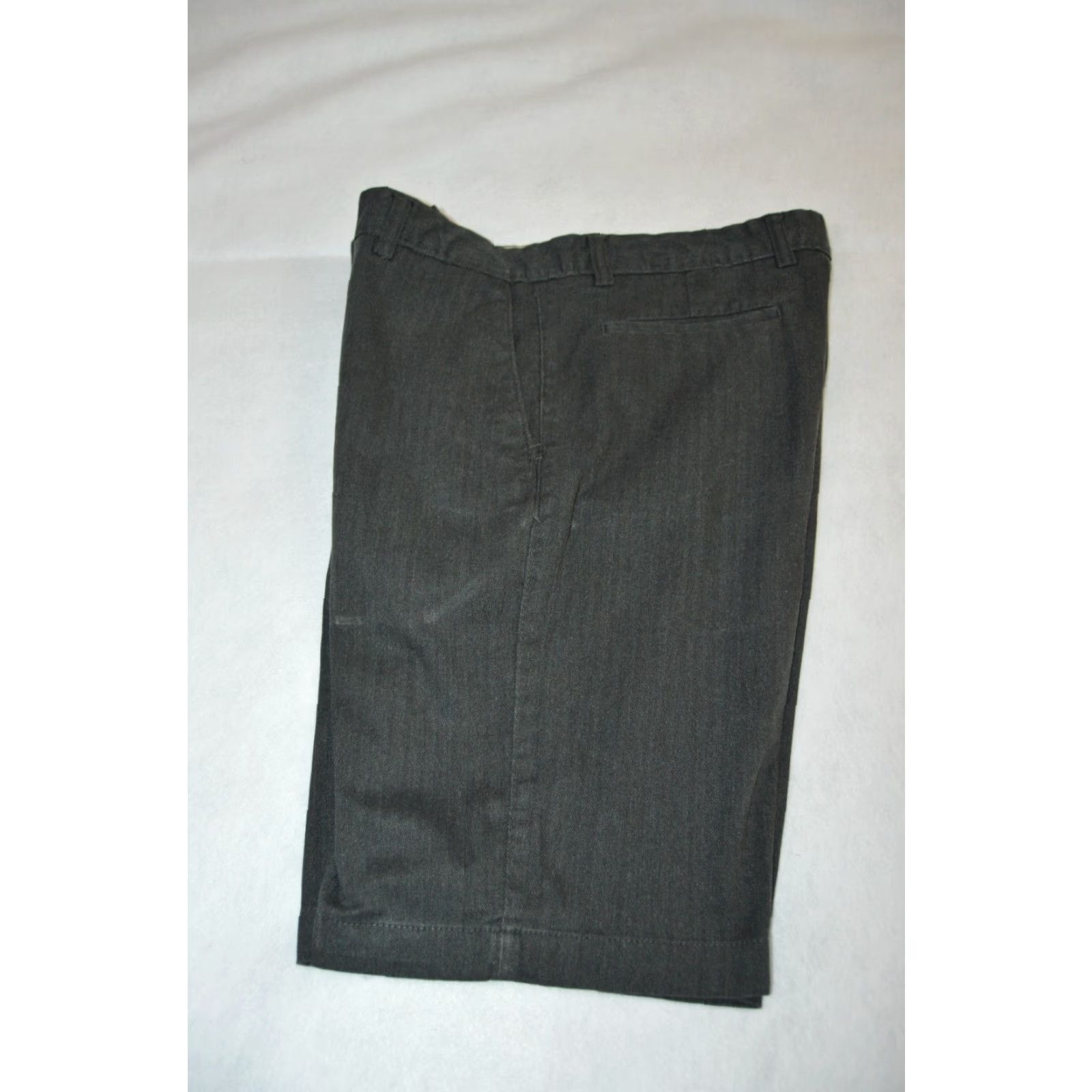 Banana Republic Banana Republic Shorts Men 30 Gray Fulton Skinny Chino Casual Cotton Pockets Size US 30 / EU 46 - 2 Thumbnail