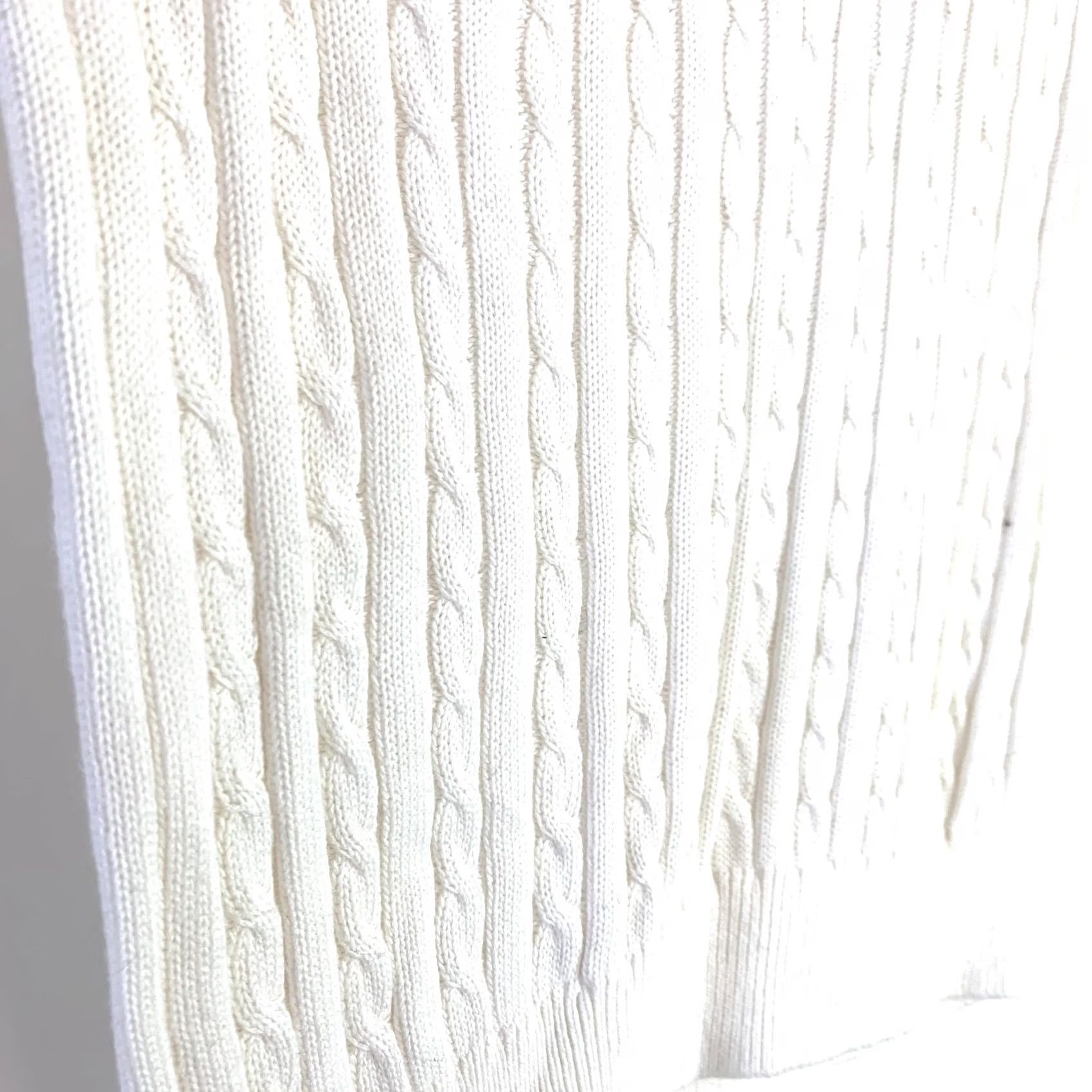 Vintage VINTAGE Boast Cable-Knit White V-Neck Mens Vest XS Sweater Sleeveless Knit Cotton 100% Men's Clothing Size US XS / EU 42 / 0 - 5 Thumbnail