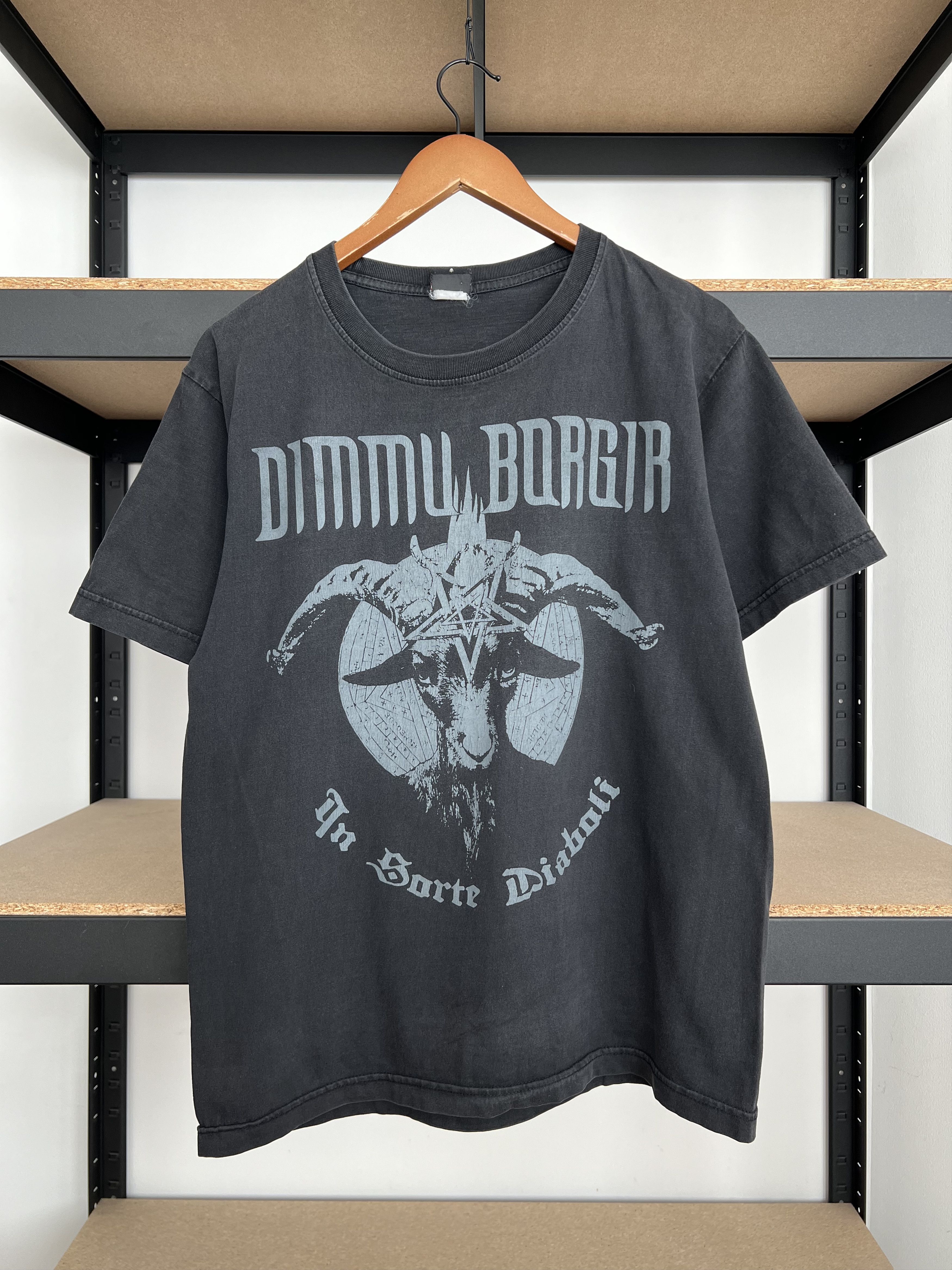 Band Tees Vintage Dimmu Borgir In Sorte Diaboli Black Metal T-shirt Size US L / EU 52-54 / 3 - 1 Thumbnail