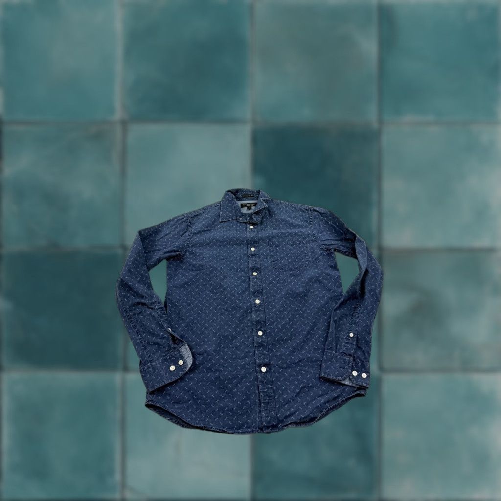 Banana Republic Banana Republic Shirt Mens Small Blue Stretch Button Up Size US S / EU 44-46 / 1 - 1 Thumbnail