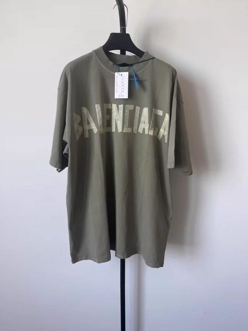 Balenciaga Balenciaga Monogrammed Logo printed semi-high neck short s Size US M / EU 48-50 / 2 - 1 Thumbnail