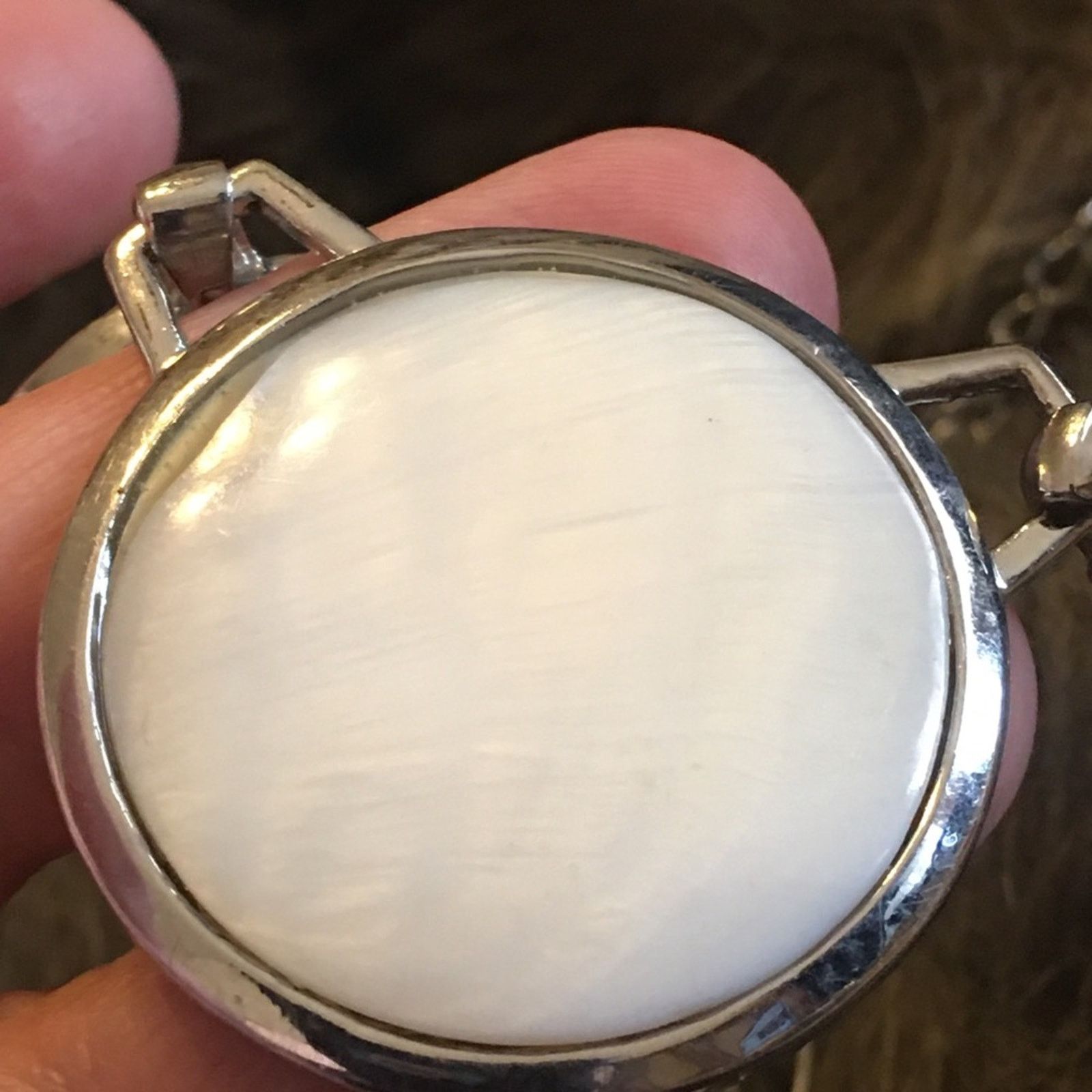 Jewelry White shell & filigree disc silver tone necklace Size ONE SIZE - 5 Thumbnail