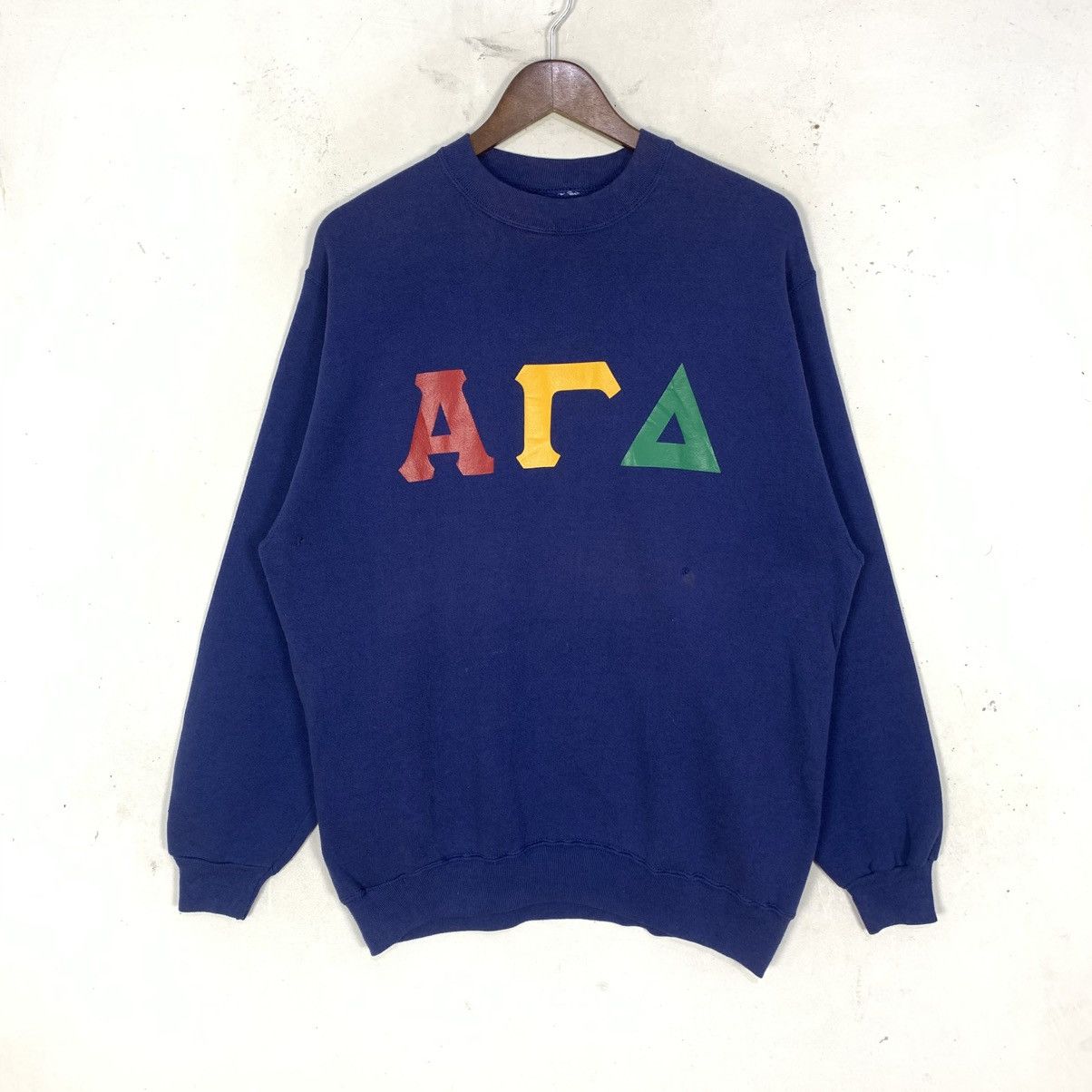 Vintage Vintage Greek Letter Alpha Gamma Delta StreetWear Sweatshirt Size US L / EU 52-54 / 3 - 1 Thumbnail