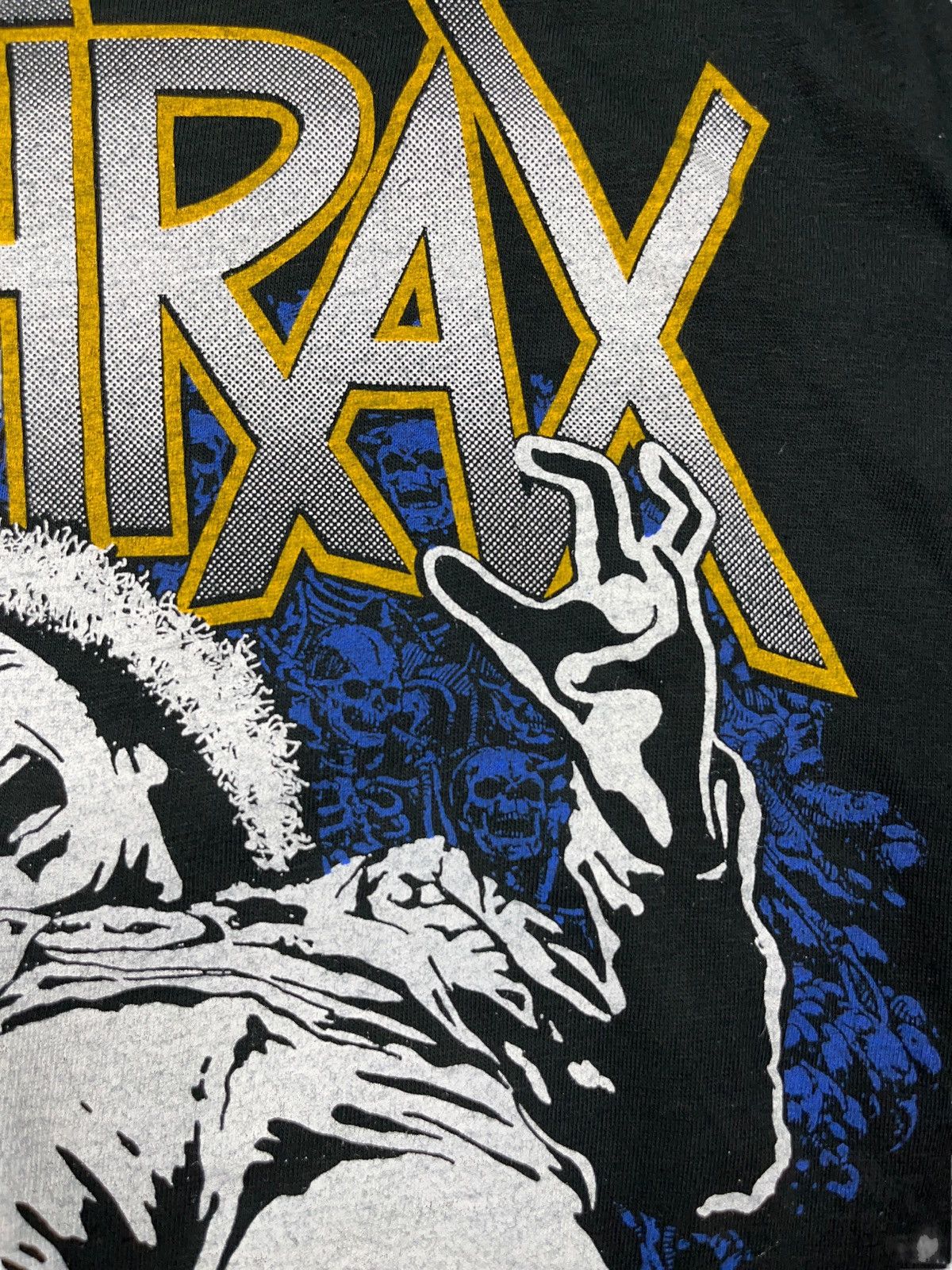 Band Tees Vintage 90s Anthrax Spreading The Disease T-shirt Size US XL / EU 56 / 4 - 6 Thumbnail
