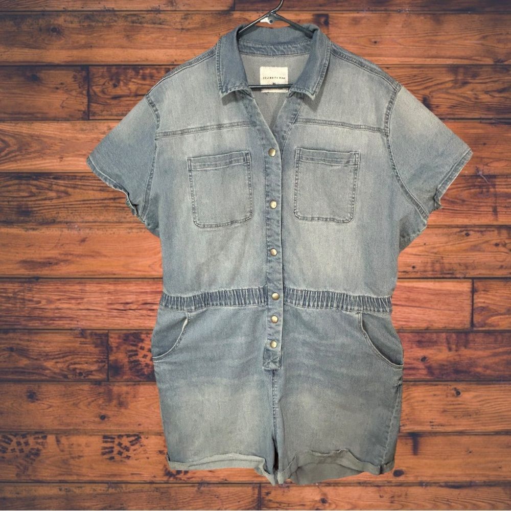 Other Celebrity Pink Snap Button Front Short Light-wash Jumpsuit 3 Size 42" / US 20 - 1 Thumbnail