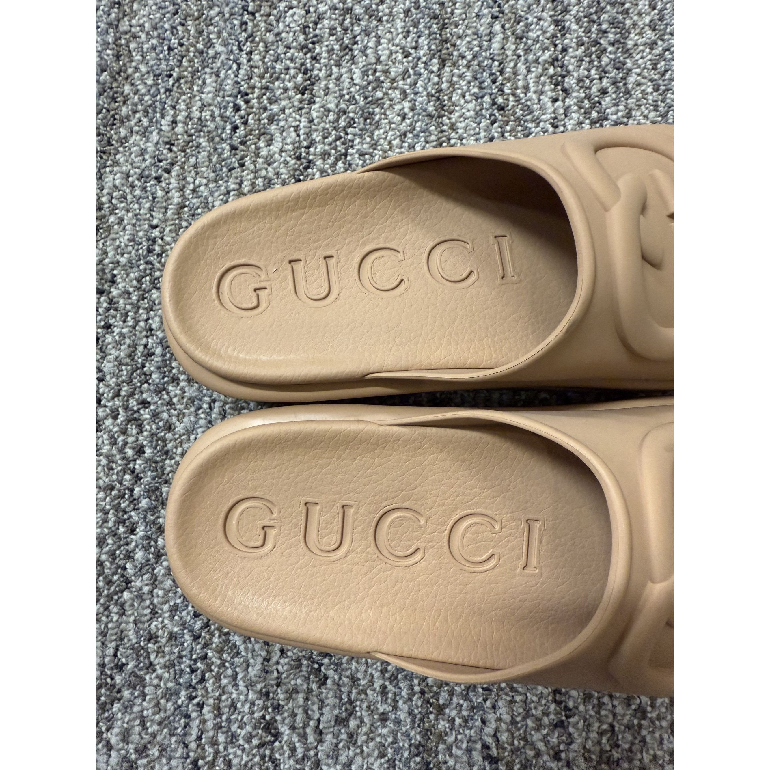 Gucci Gucci Beige Rubber GG Logo Slide Sandals Made In Italy Size Size US 7 / IT 37 - 9 Thumbnail