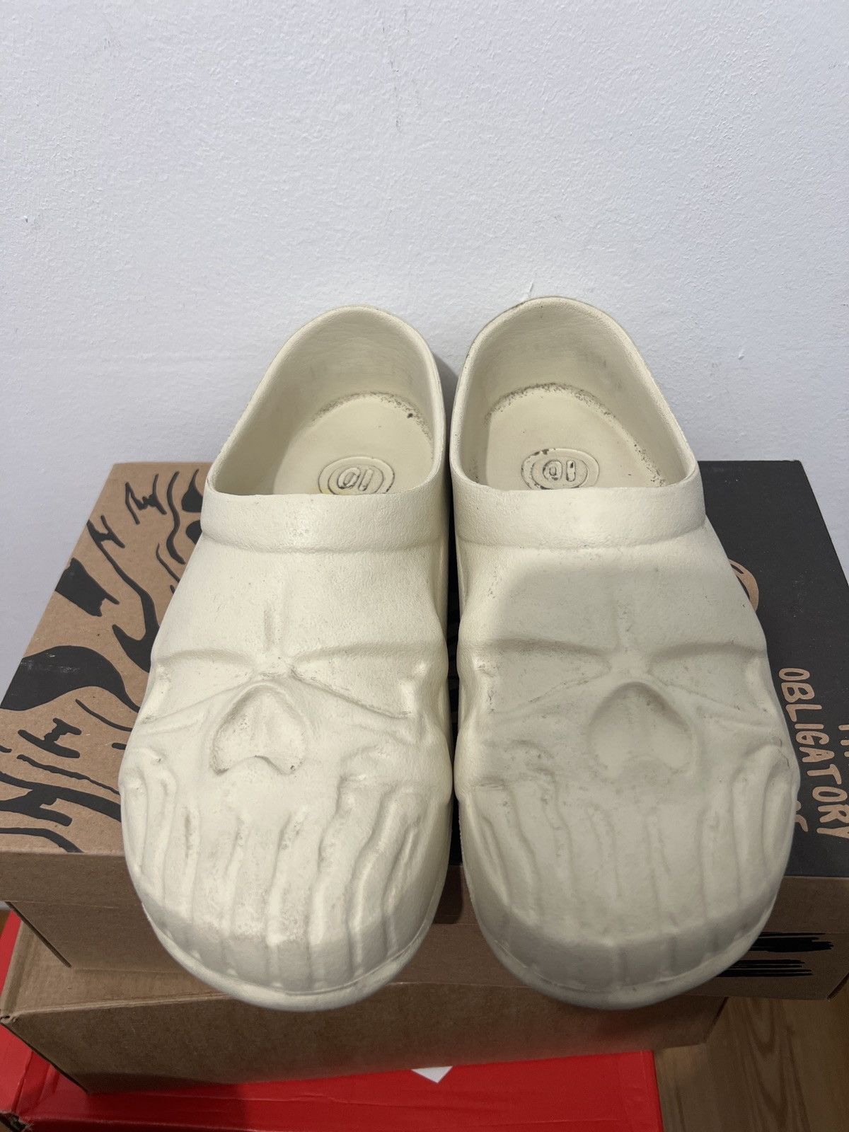 Warren Lotas Bone obligatory foam shoe Size US 10 / EU 43 - 2 Thumbnail