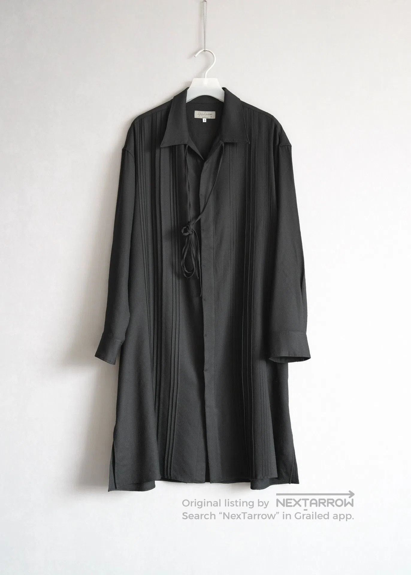 Yohji Yamamoto pleated wool long shirt by yohji yamamoto. Size M / US 6-8 / IT 42-44 - 1 Thumbnail