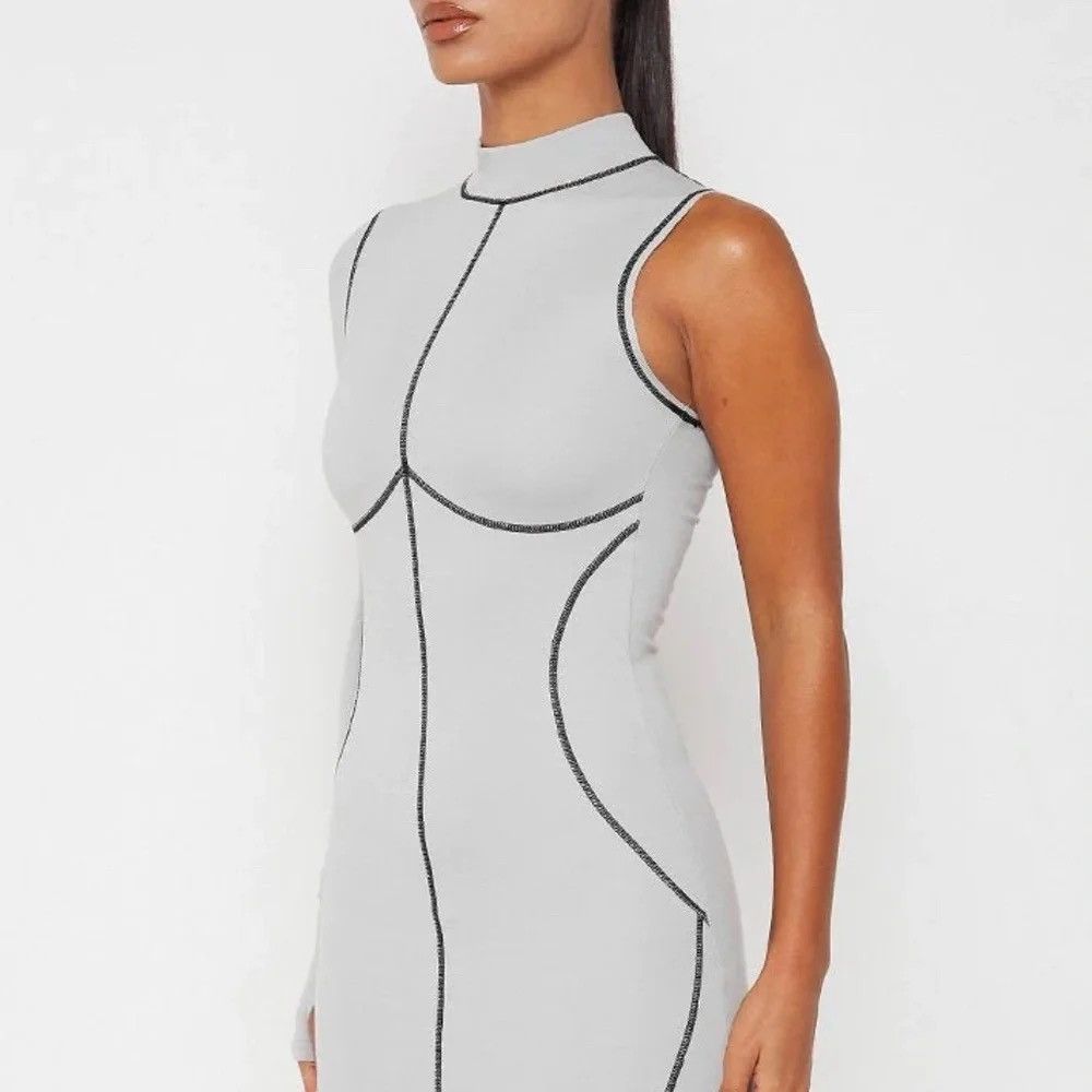 Maniere De Vior Manière De Voir Iced Gray One Sleeve Contrast Stitch Dress 8 Size M / US 6-8 / IT 42-44 - 6 Thumbnail