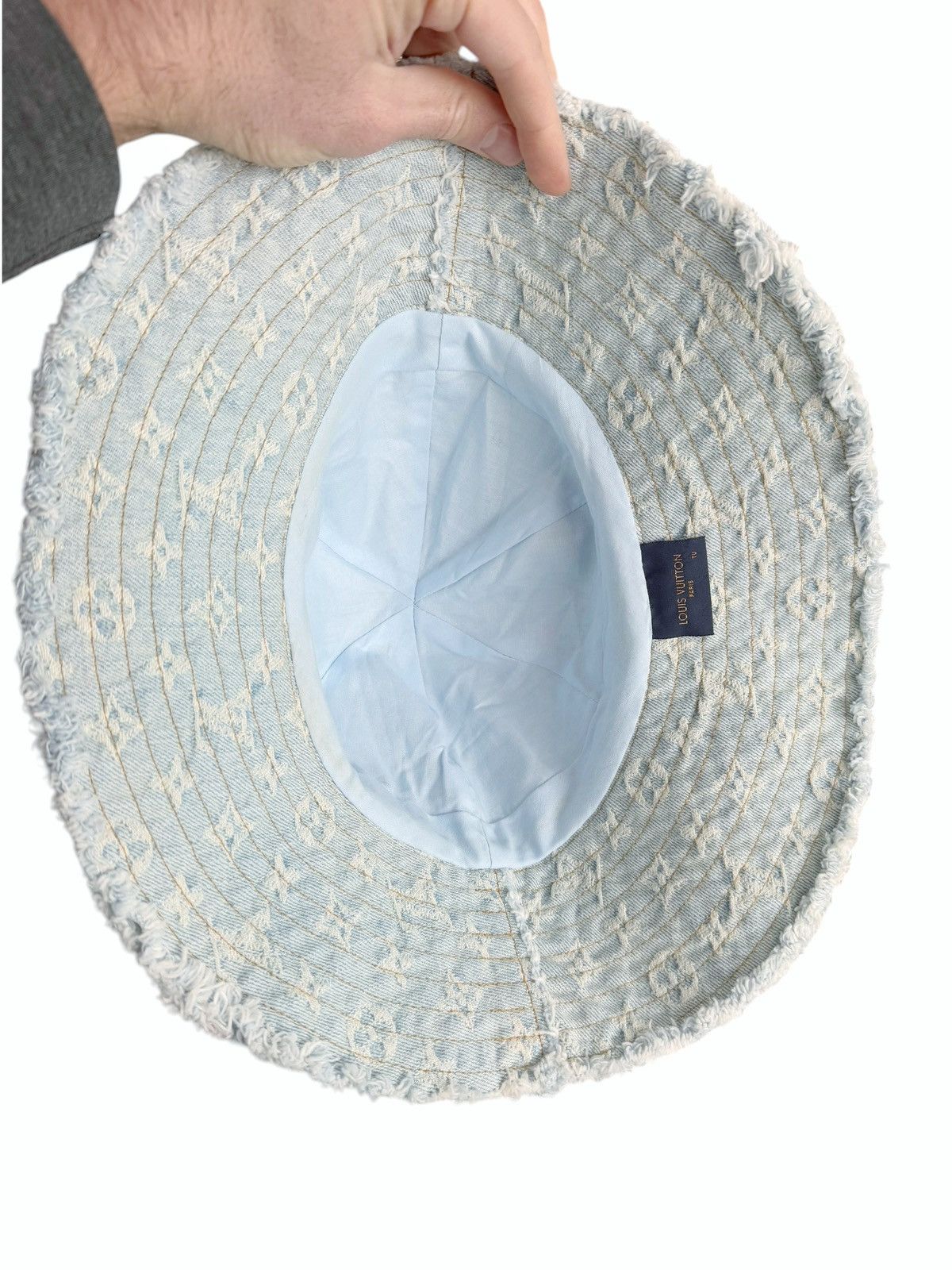 Louis Vuitton 1/1 Virgil Crystal Rain Distressed Denim Monogram Bucket Hat Size ONE SIZE - 13 Thumbnail