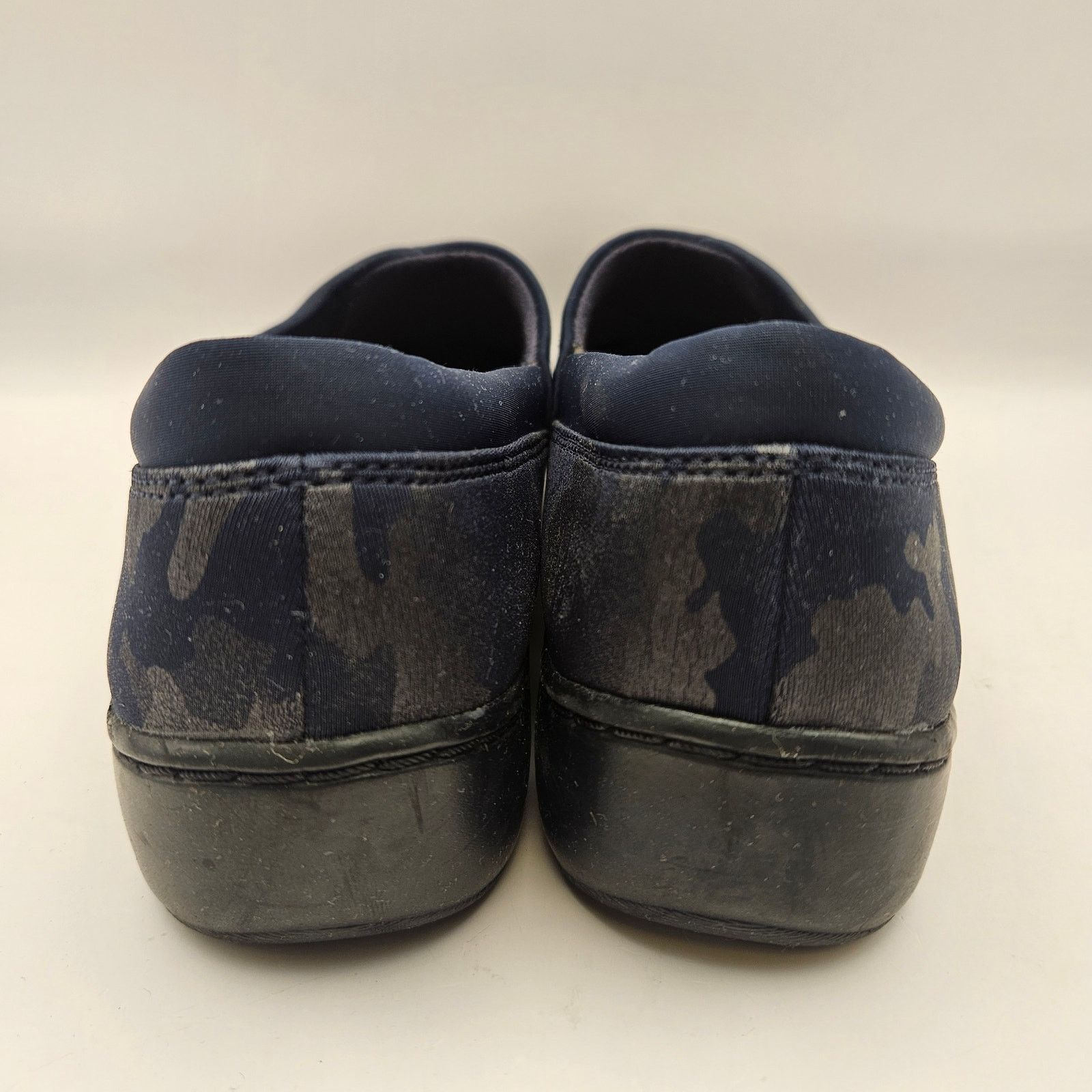 Clarks CLARKS WOMEN'S 7 ULTIMATE COMFORT CORA HEATHER SLIP ON NAVY Size US 7 / IT 37 - 3 Thumbnail