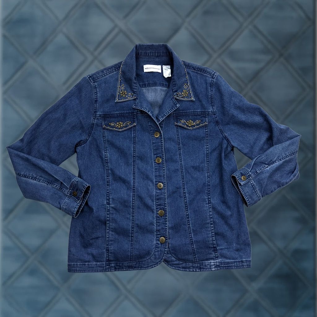 Vintage Alfred Dunner Womens 4 Blue Embellished Jean Jacket Trucker Beads Chain Jacket Size 27" / US 4 / IT 40 - 1 Thumbnail