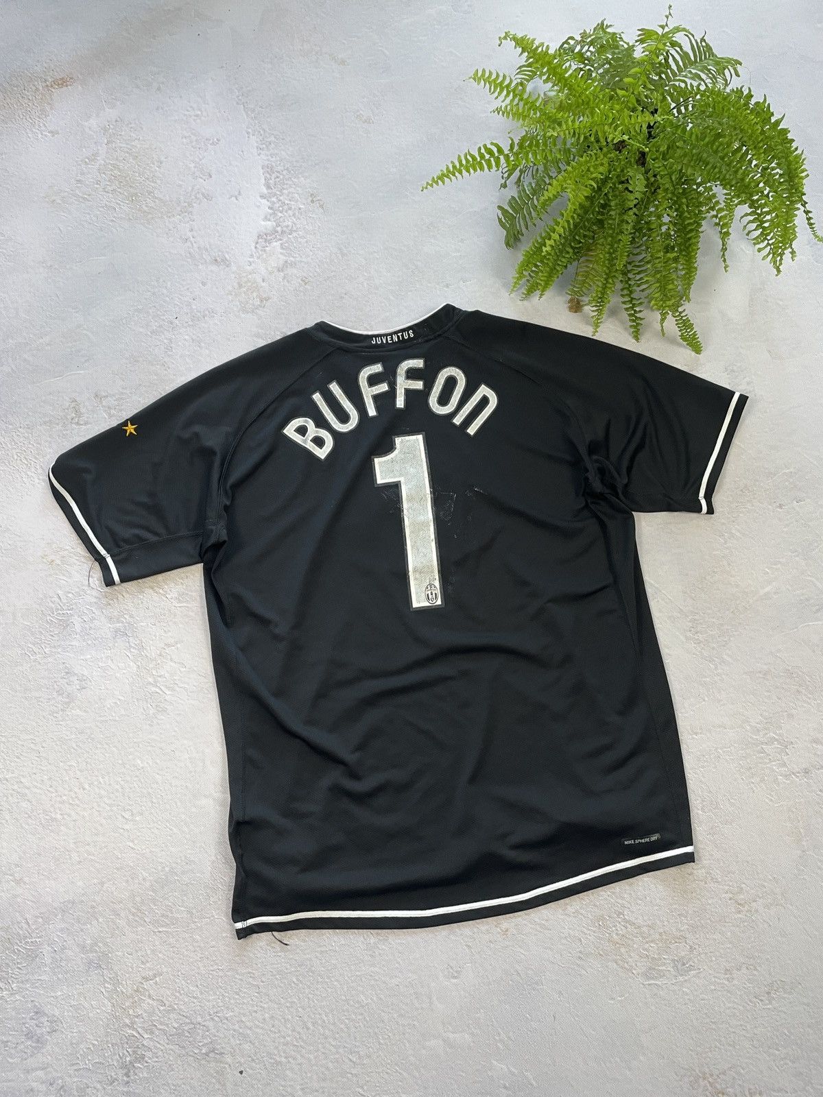 Nike Jersey Nike Juventus Buffon 2006 Vintage Size US XL / EU 56 / 4 - 3 Thumbnail