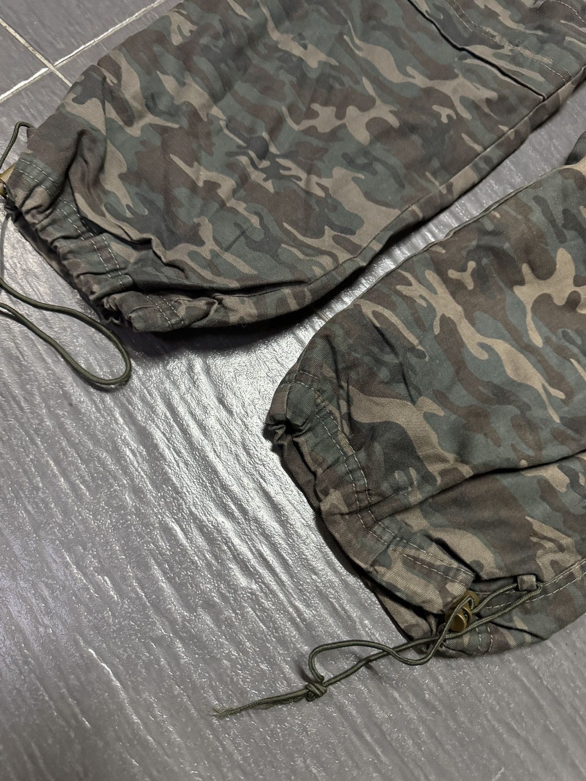 Japanese Brand Japanese Brand Outdoor camo cargo pants Size US 34 / EU 50 - 2 Thumbnail