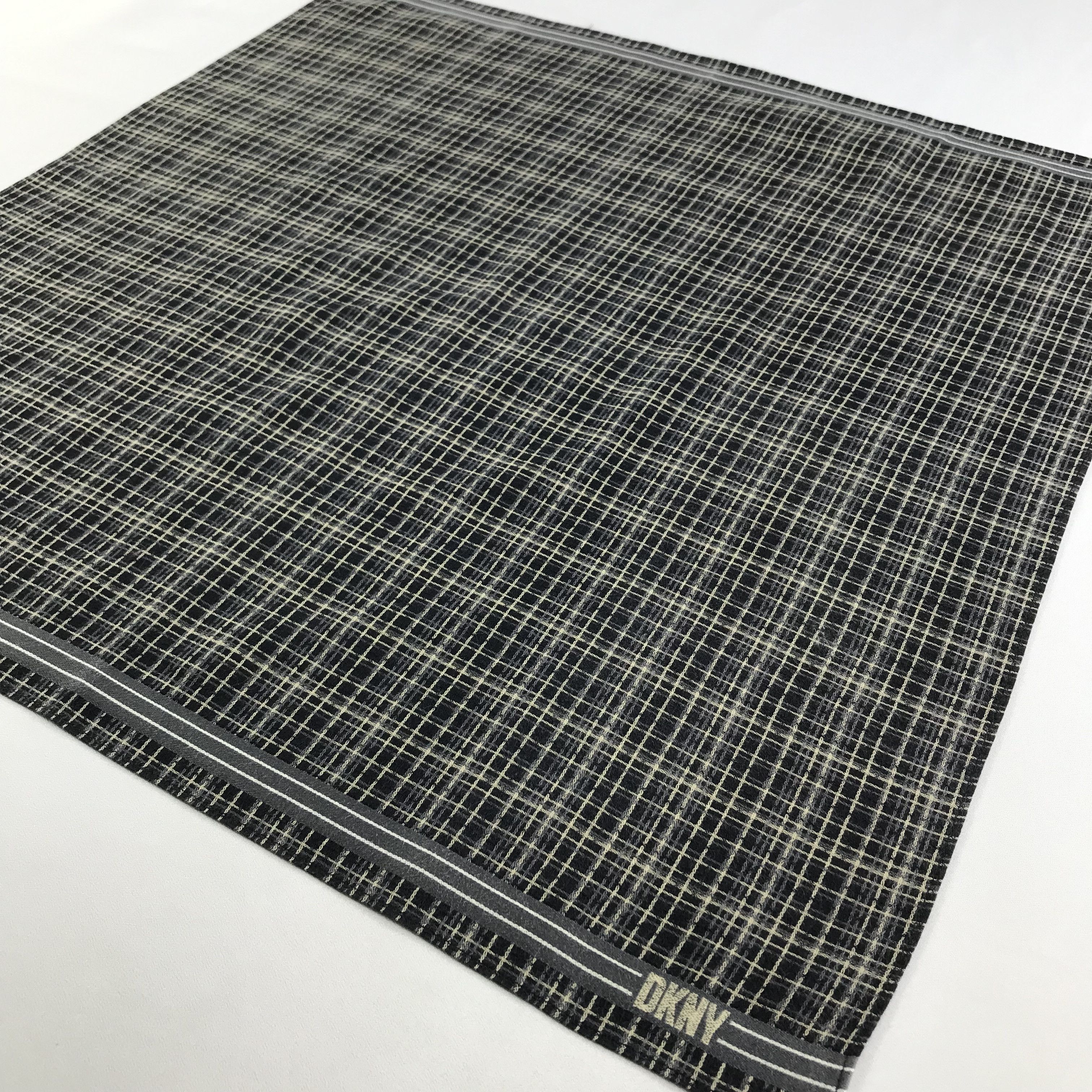 DKNY × Vintage DKNY Bandana / Handkerchief / Neckerchief - S2625 Size ONE SIZE - 2 Thumbnail