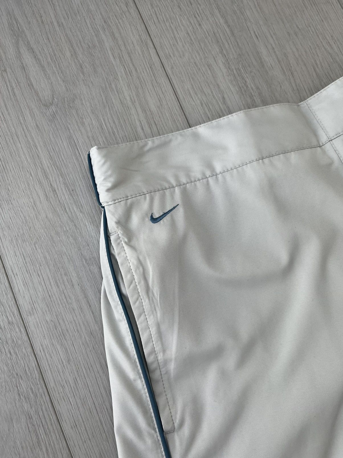 Nike Vintage Nike Track Pants Blue Stripes Y2K Gorpcore ACG 90s Size 30" / US 8 / IT 44 - 3 Thumbnail