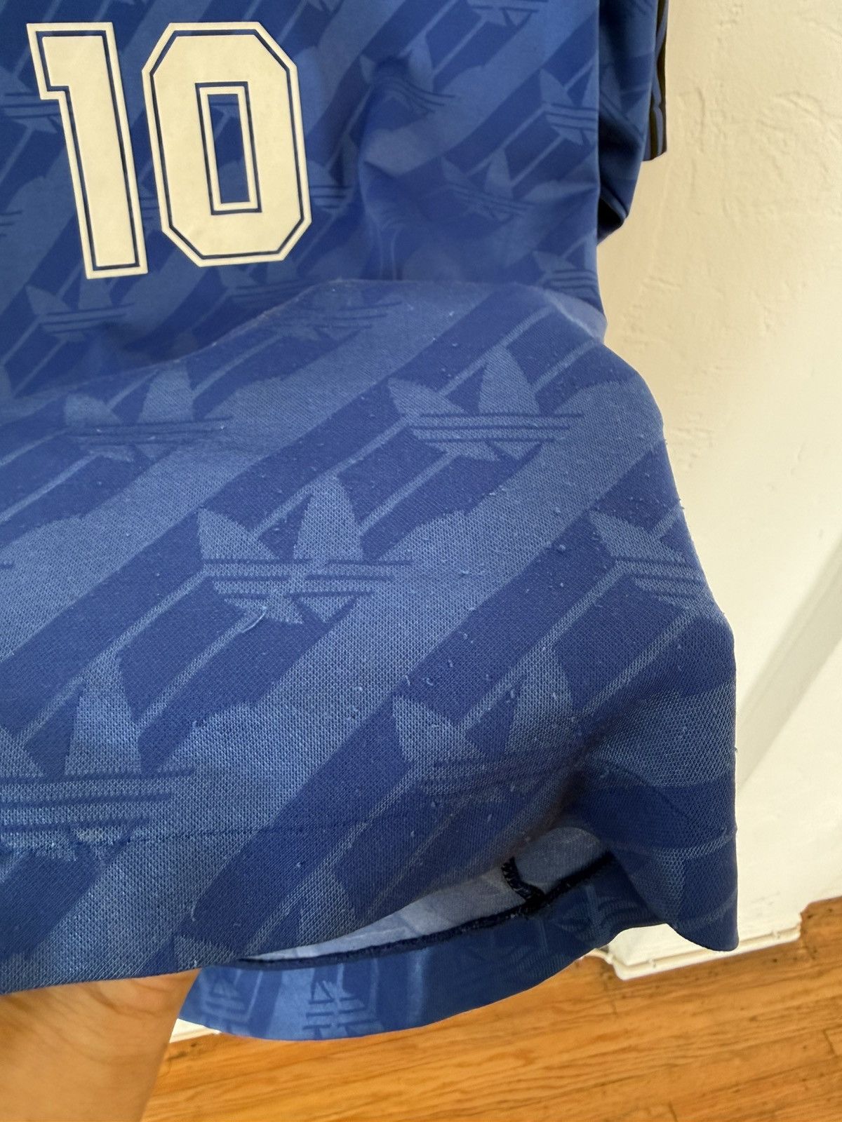 Adidas ARGENTINA 1994 jersey MARADONA SIZE M Size US M / EU 48-50 / 2 - 3 Thumbnail