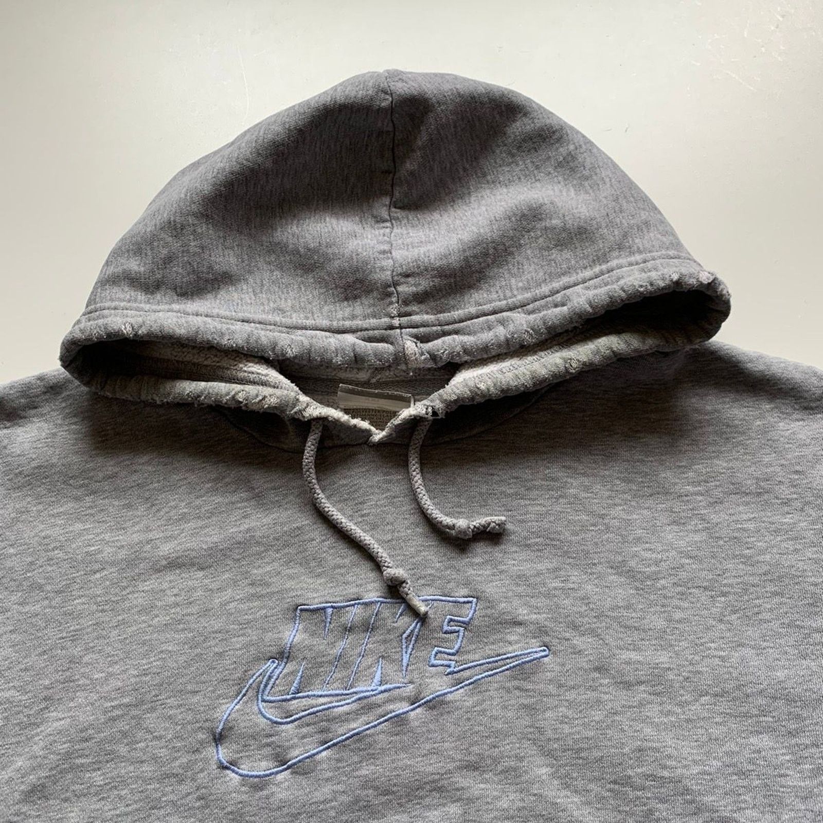 Nike Vintage Nike Sportswear Swoosh Hoodie 2XL Boxy Distressed Size US XXL / EU 58 / 5 - 2 Thumbnail