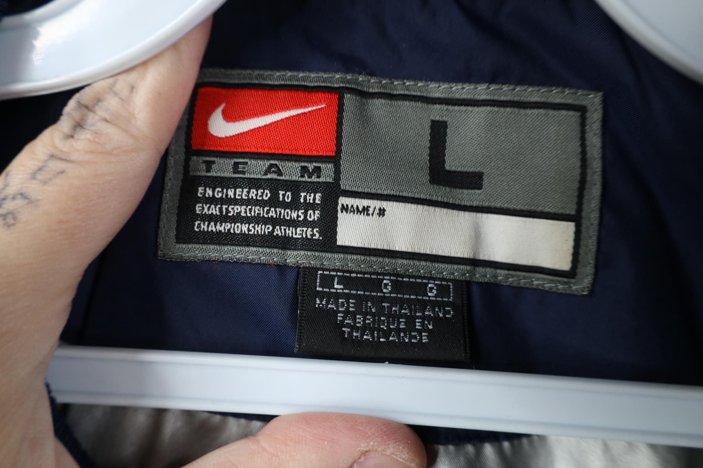 Nike Vintage 90s Nike Swoosh University of Michigan Rain Jacket Size US L / EU 52-54 / 3 - 9 Thumbnail