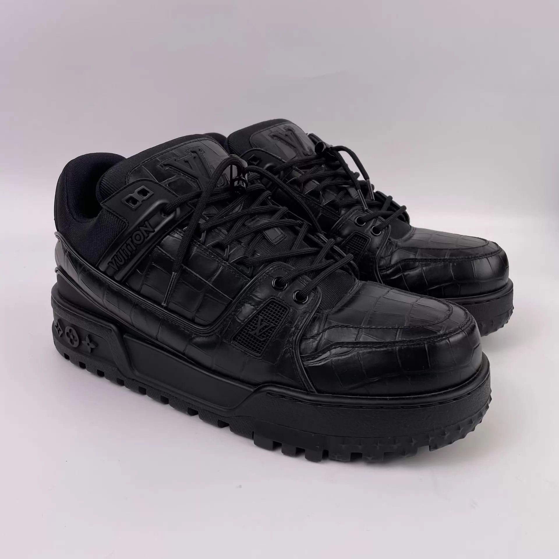 Louis Vuitton LV Croc Embossed Calfskin Black uk9 New Pump Size US 10 / EU 43 - 3 Thumbnail