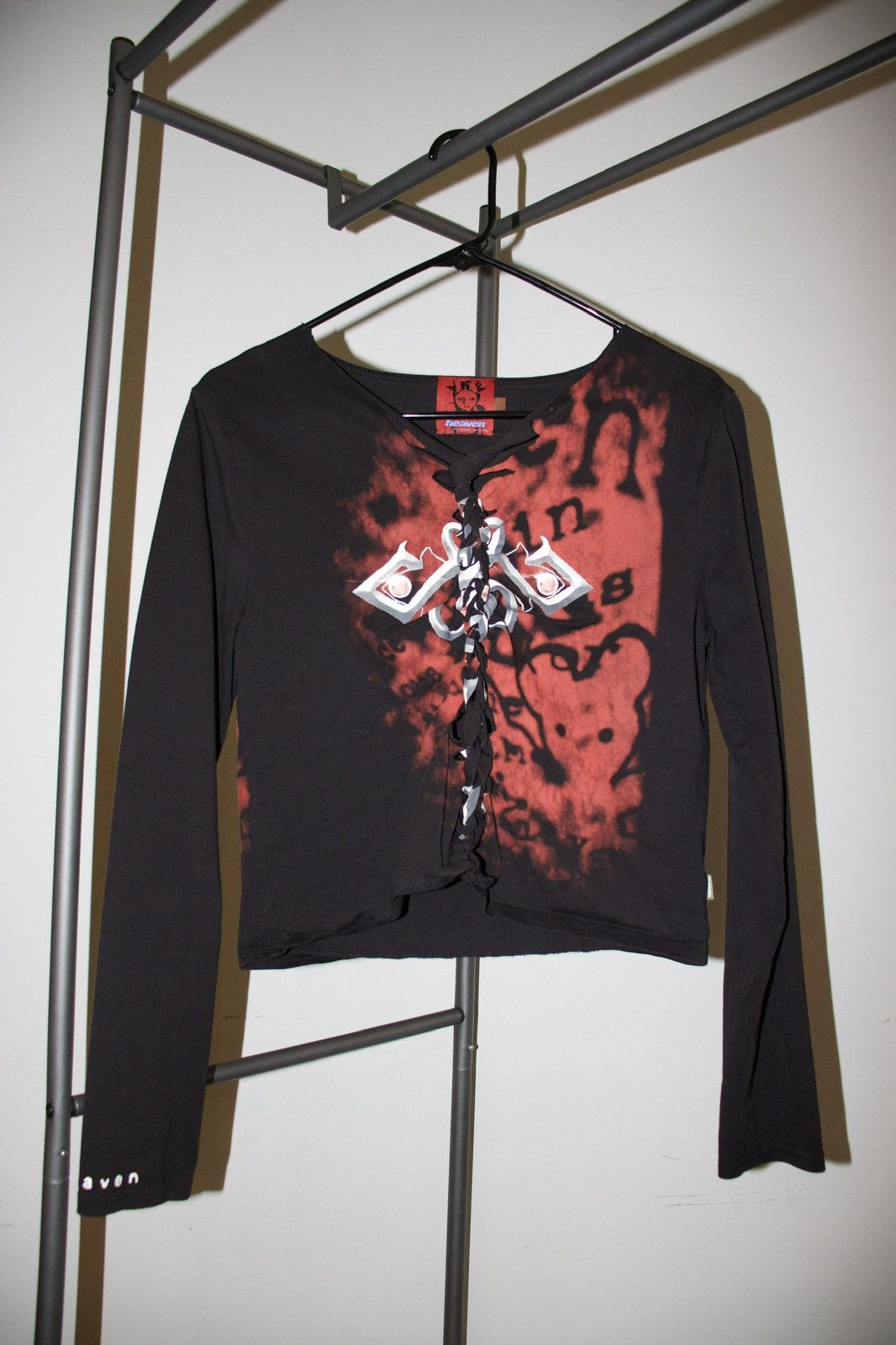 Heaven by Marc Jacobs × Marc Jacobs HEAVEN "SLASH CROSS" LONGSLEEVE Size L / US 10 / IT 46 - 3 Thumbnail