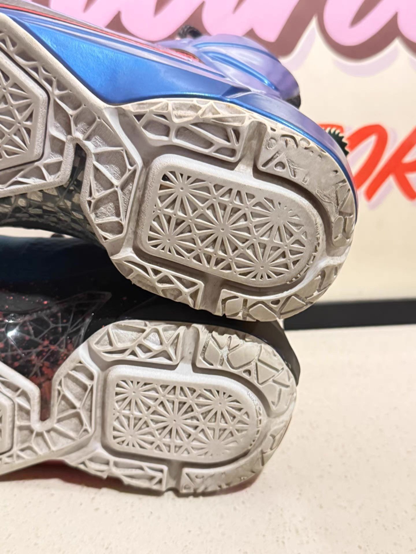 Nike Nike LeBron 12 "What The LeBron" Ｑ20 Size US 7.5 / EU 40-41 - 5 Thumbnail