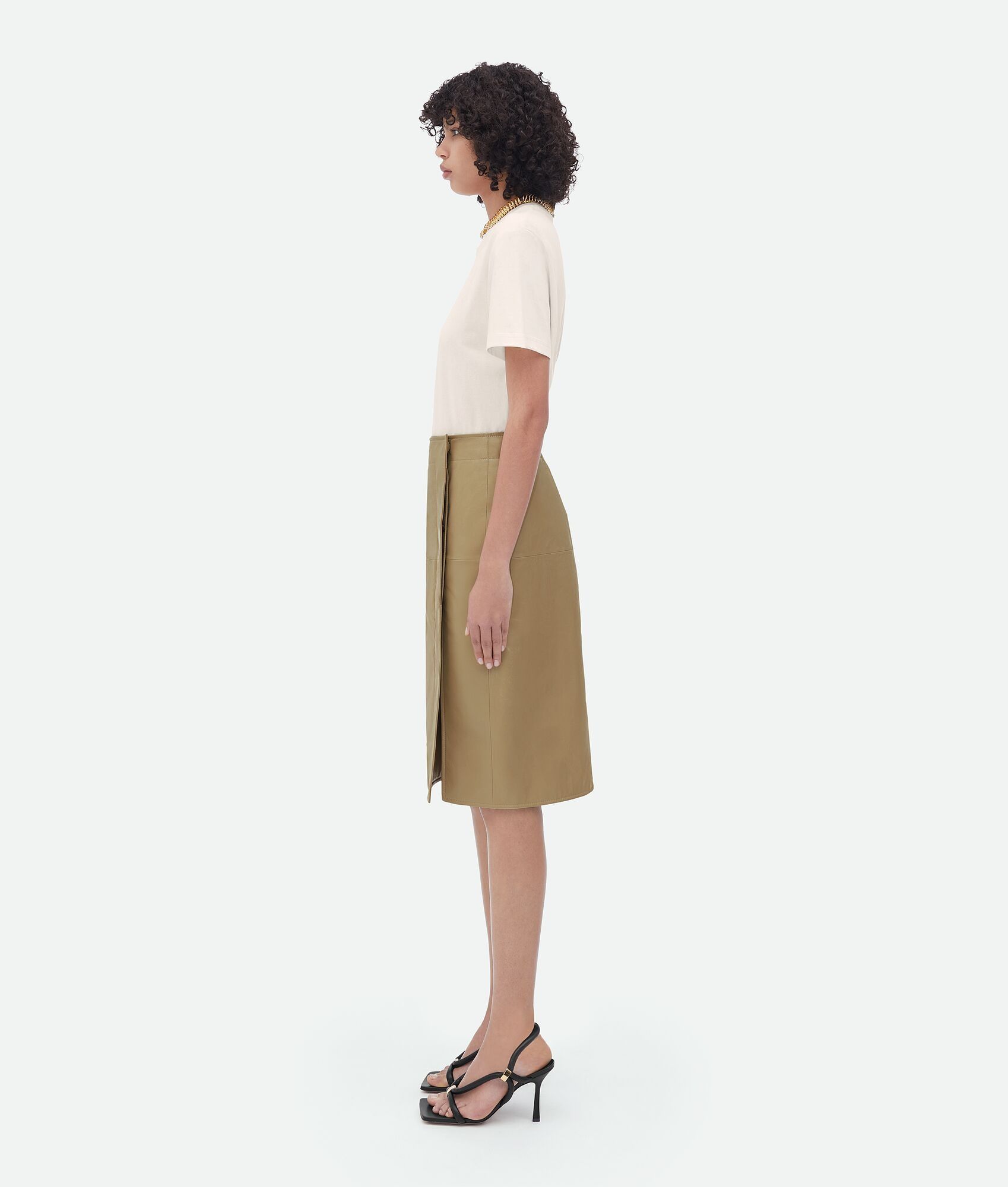 Bottega Veneta o1n1vont0325 Shiny Leather Skirt in Beige Size 27" / US 4 / IT 40 - 2 Thumbnail