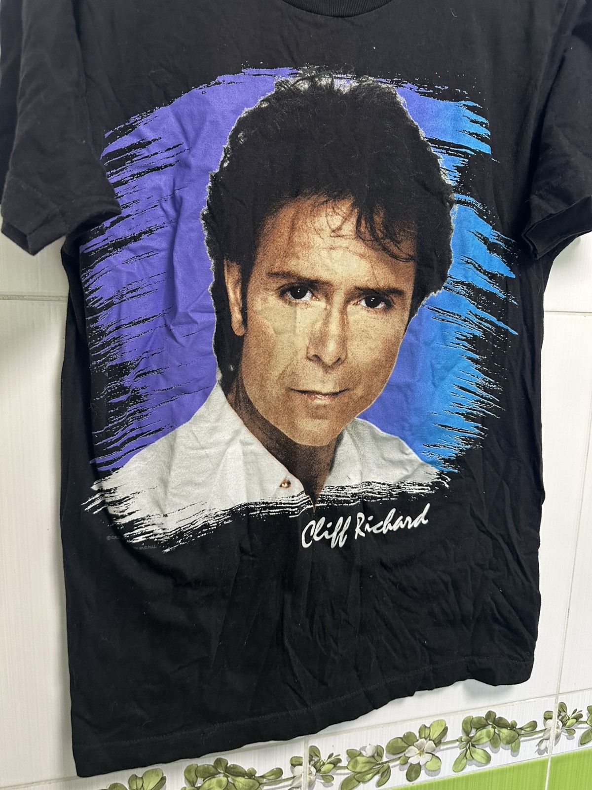 Band Tees × Vintage 1994 Vintage Cliff Richard Tour T shirt Size M Size US M / EU 48-50 / 2 - 2 Thumbnail