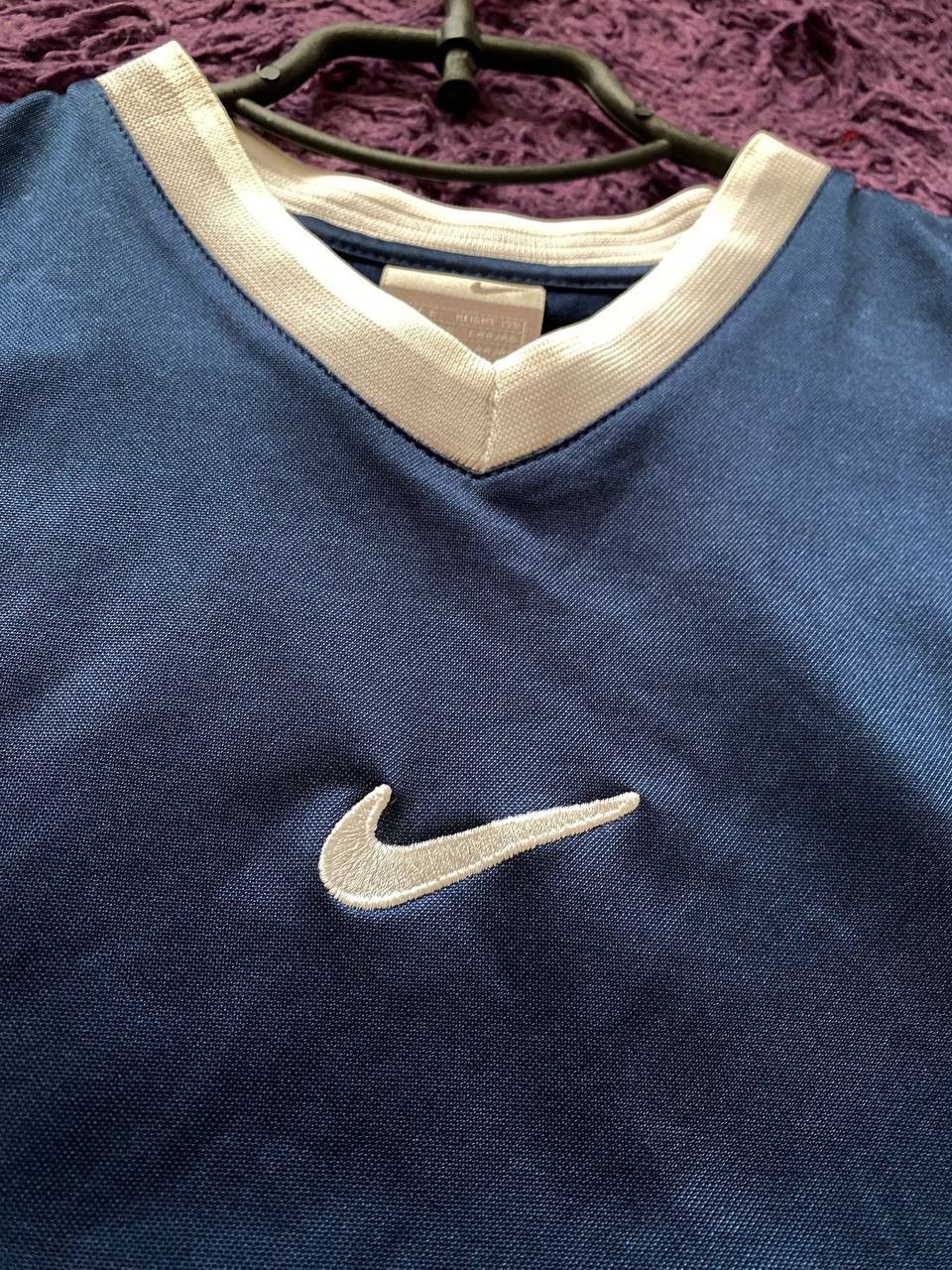 Nike × Vintage 90s Nike Central Swoosh Vintage Y2K Oversized Retro T-Shirt Size US S / EU 44-46 / 1 - 14 Thumbnail