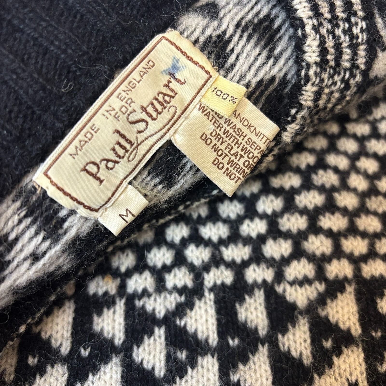 Paul Stuart Paul Stuart Men’s M Hand-Knitted Pullover Sweater Black & Wh Size US M / EU 48-50 / 2 - 3 Thumbnail