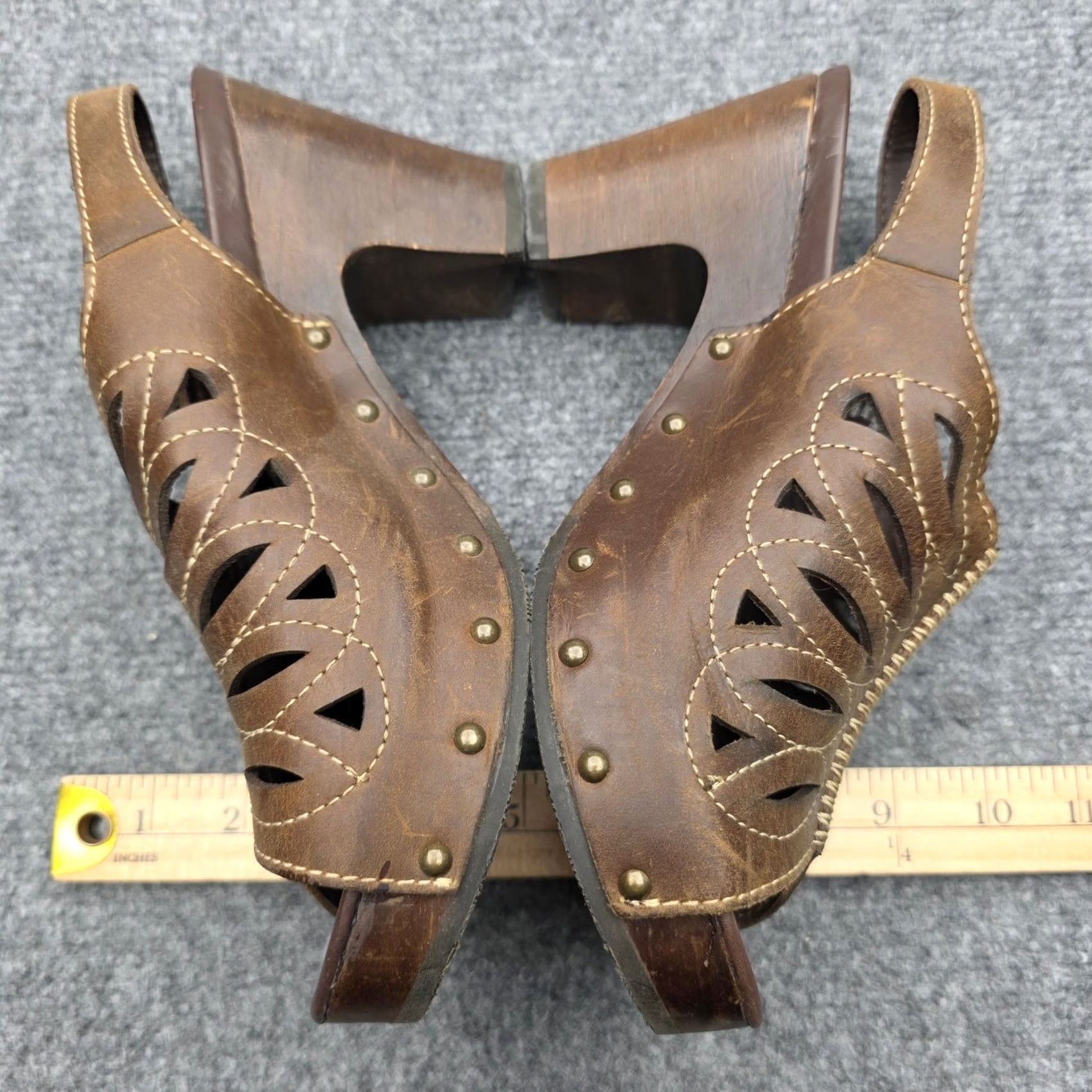 Dansko VINTAGE Dansko Women's Sissy Brown Leather Cut Out Platform Clog Sandals Size 38 Studded Size US 8 / IT 38 - 5 Thumbnail