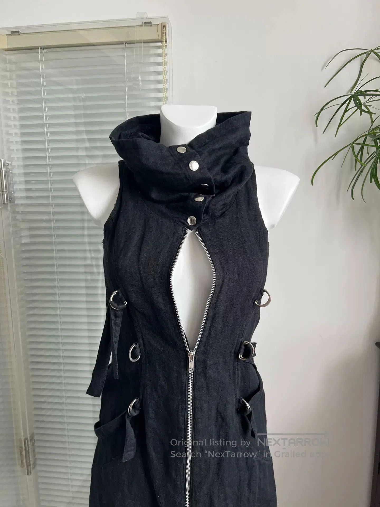 BP. Sleeveless High Neck Buttoned Wrap Dress. Size M / US 6-8 / IT 42-44 - 2 Thumbnail