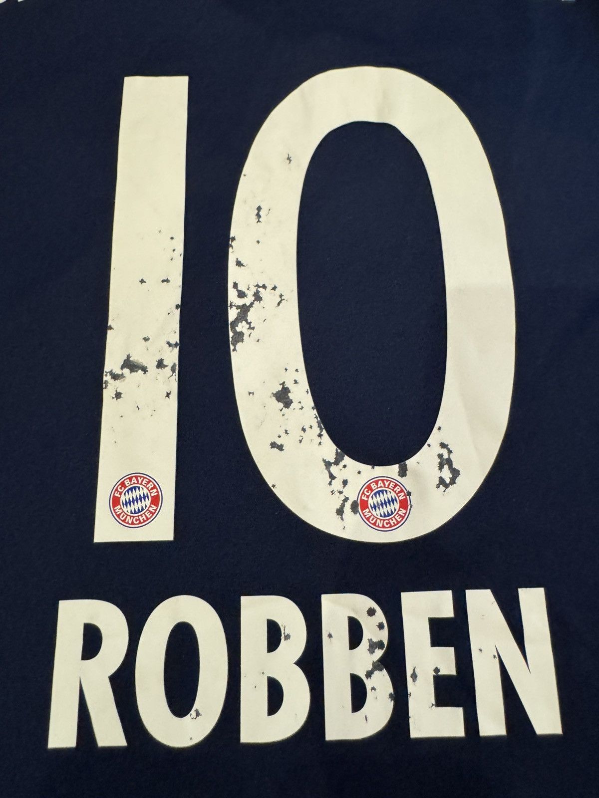 Adidas BAYERN MÜNICH 2017 2018 AWAY SHIRT SOCCER JERSEY ADIDAS SZ L Size US L / EU 52-54 / 3 - 13 Thumbnail