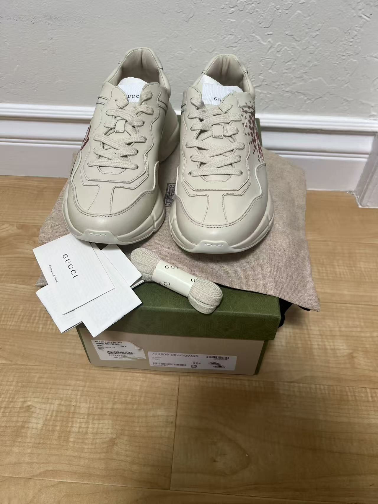 Gucci Rhyton Glitter-Logo Chunky Sneaker Love Parade Off-White Size US 9.5 / IT 39.5 - 3 Thumbnail