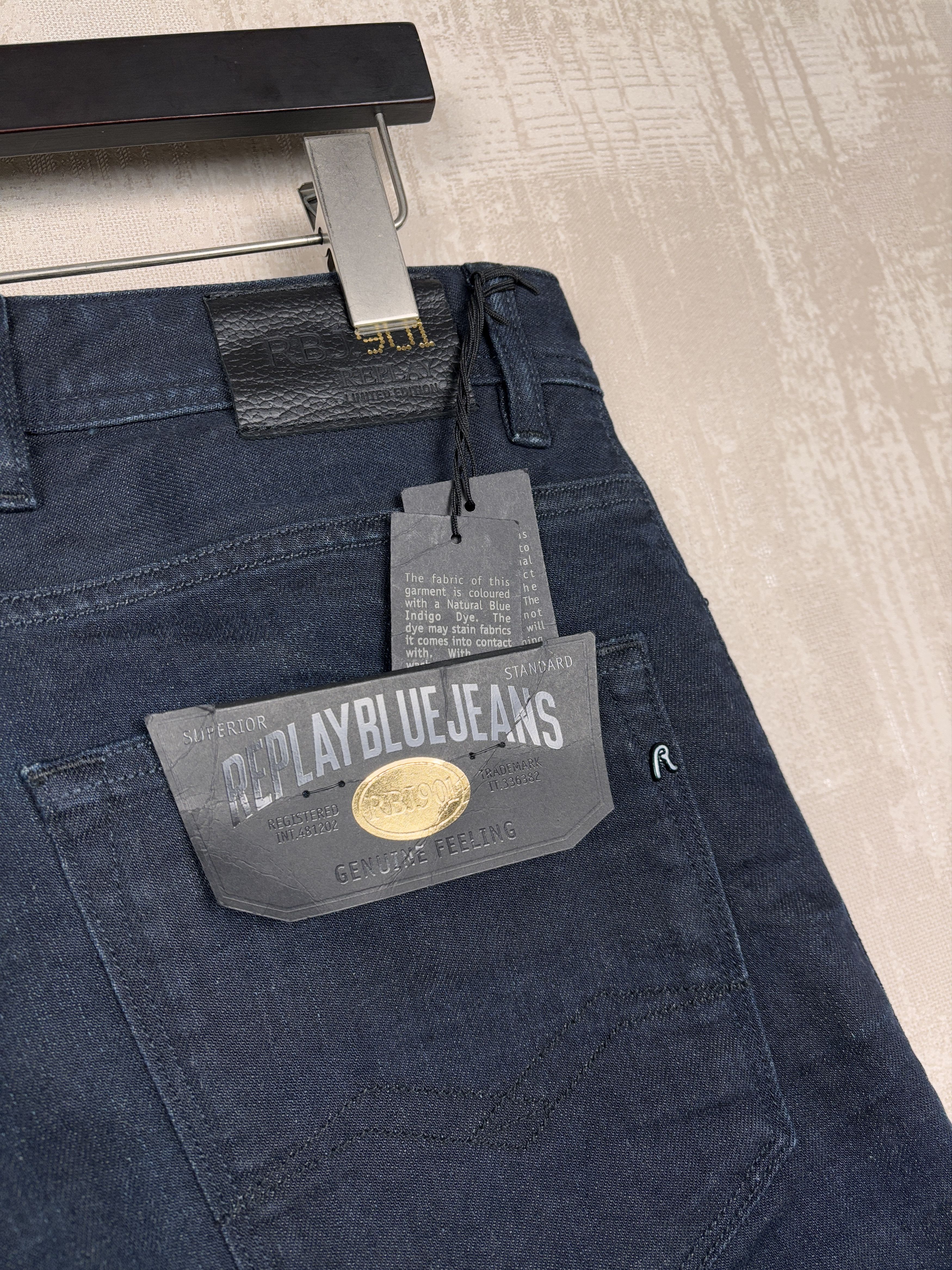 Replay Replay RBJ 901 Taper Jeans W 32 / L 34 Dark Blue RRP £ 125 Size US 32 / EU 48 - 6 Thumbnail