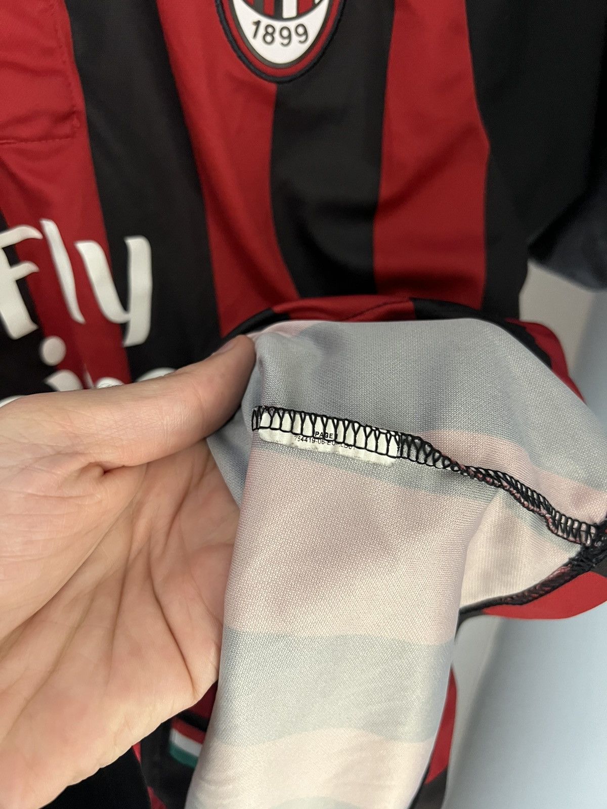 Puma VINTAGE PUMA FC MILAN ITALY SOCCER JERSEY RETRO BLOKE Y2K Size US M / EU 48-50 / 2 - 8 Thumbnail