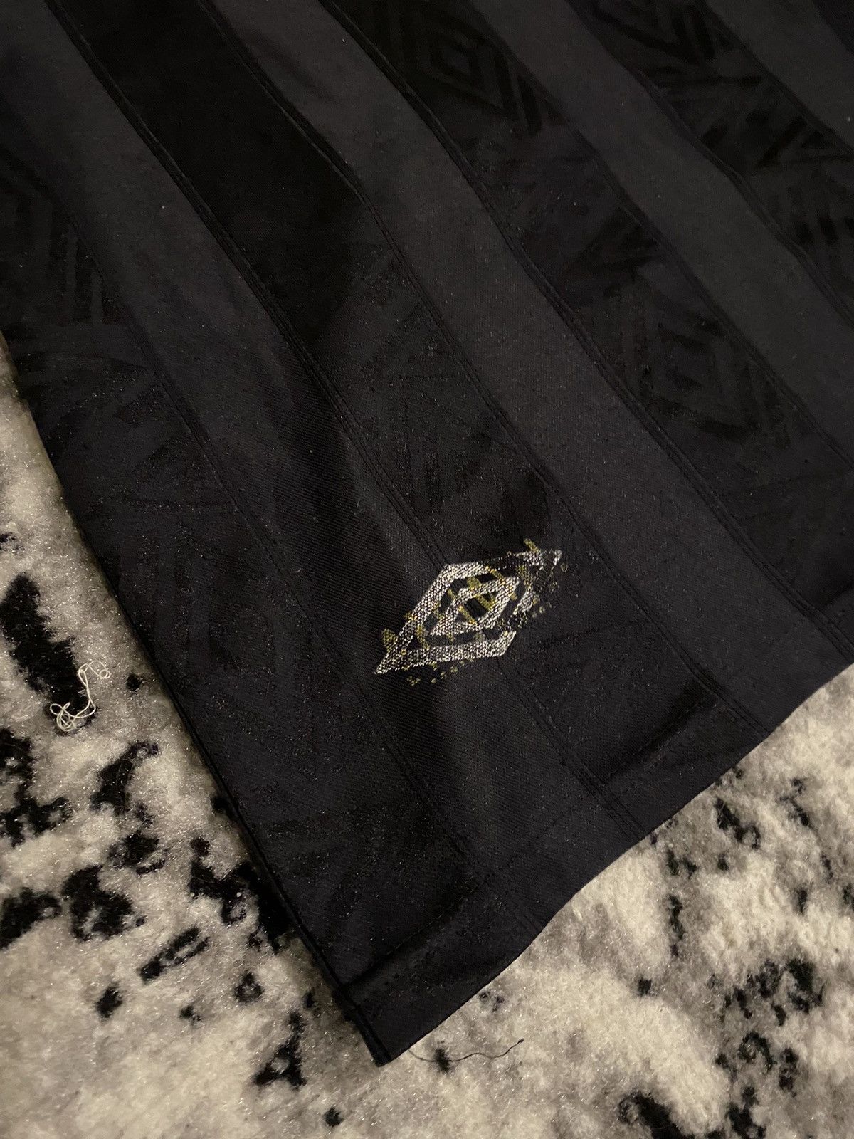Umbro × Vintage 1993-95 Vintage Umbro Manchester United Retro Soccer Jersey Size US M / EU 48-50 / 2 - 7 Thumbnail