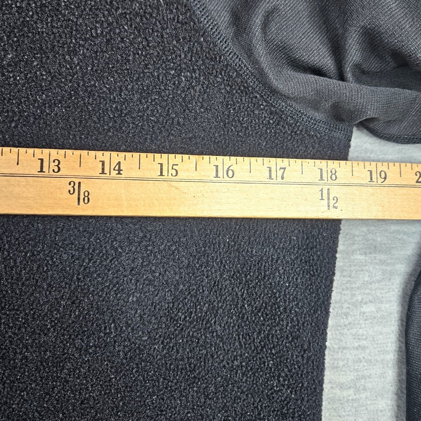 Patagonia Patagonia Capilene Polyester Crewneck Top M Women Black Regular Size M Shirt Size M / US 6-8 / IT 42-44 - 4 Thumbnail