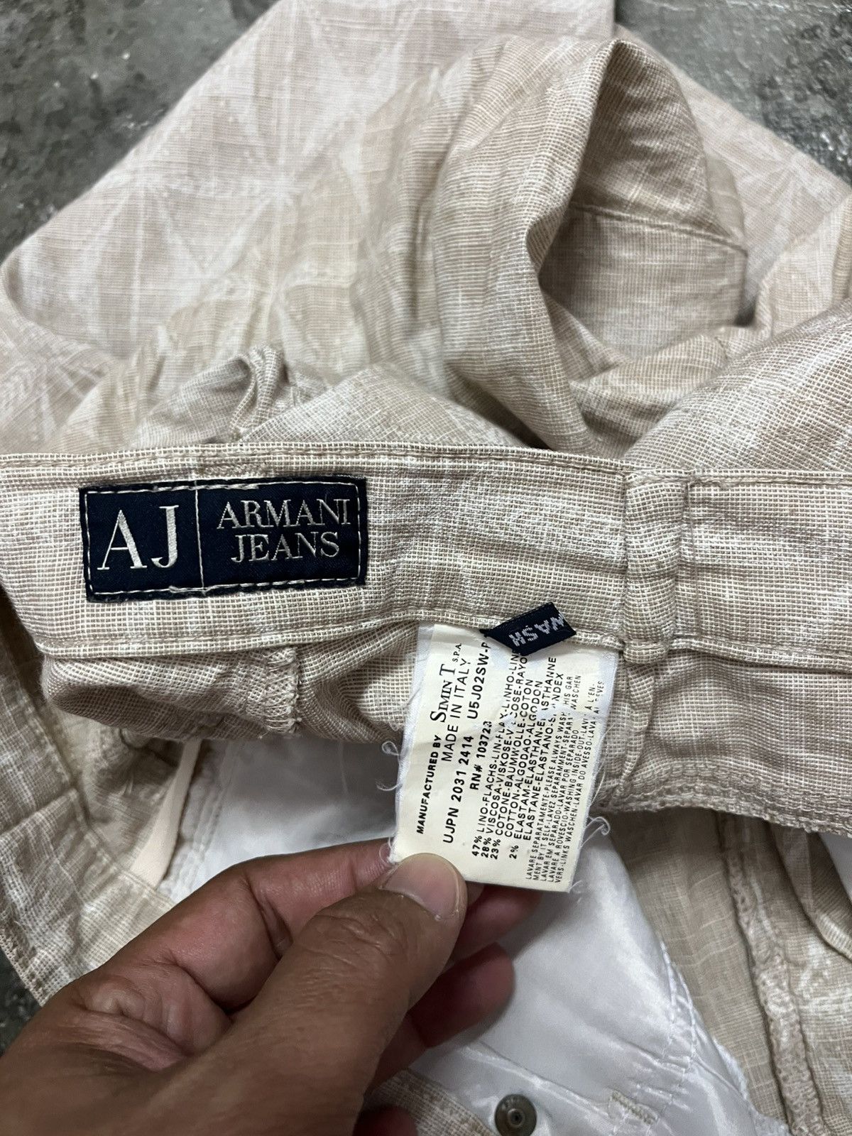 Armani VINTAGE Armani Jeans Italy Geometric All-Over Print Size US 29 - 5 Thumbnail
