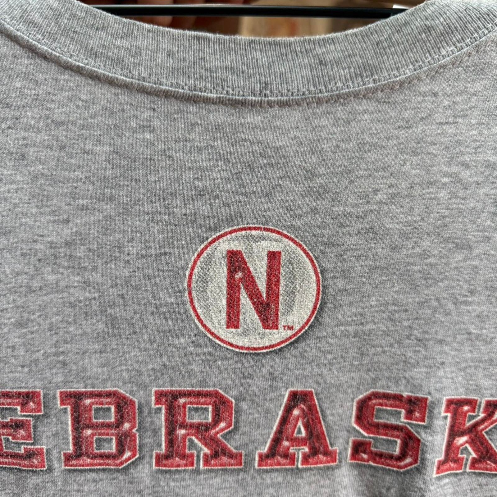 Vintage Vintage 90s Nebraska Huskers Football T-Shirt Size US L / EU 52-54 / 3 - 4 Thumbnail