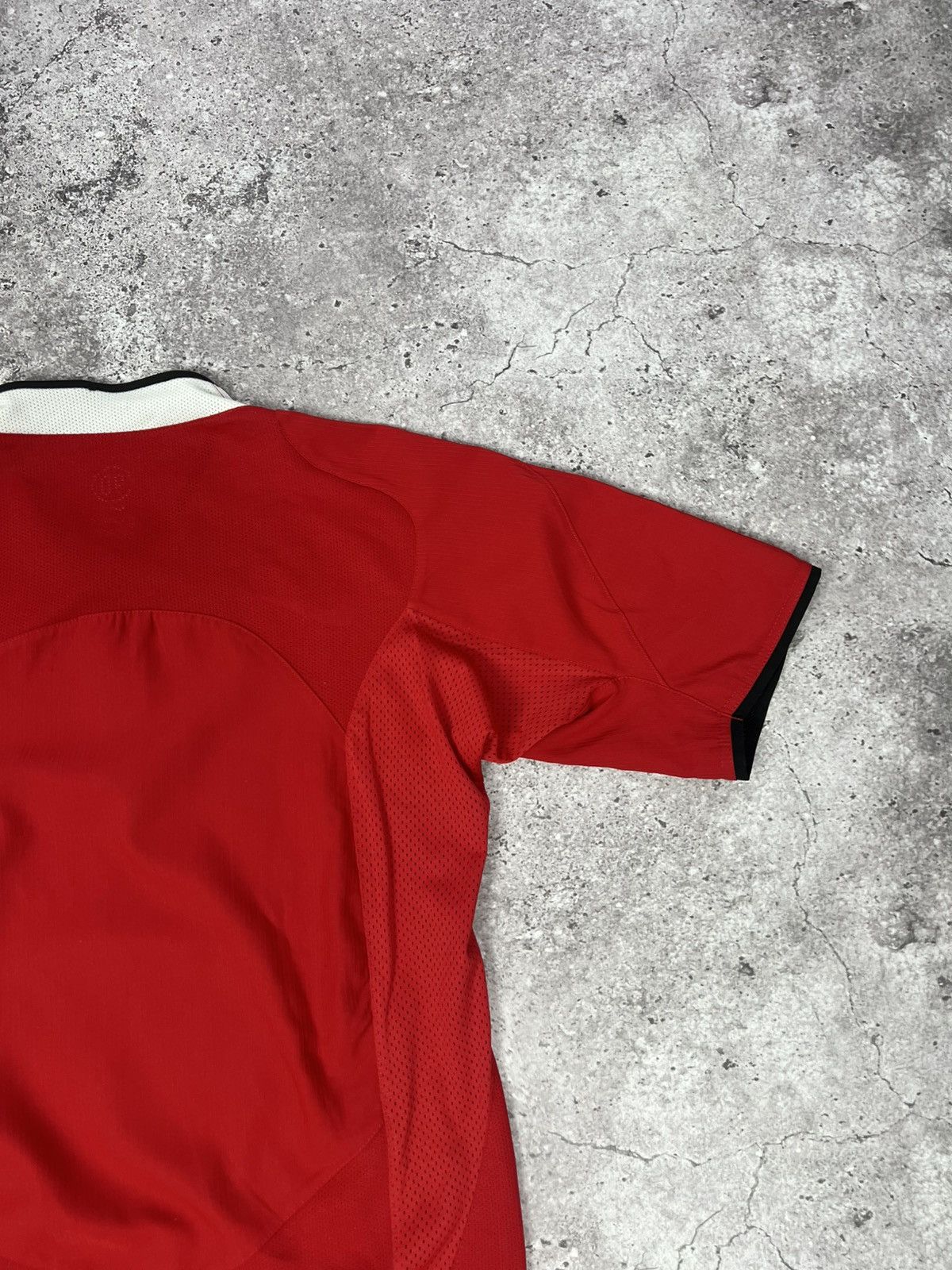 Nike Vintage Nike Manchester United 2004/2006 Football Jersey Size US S / EU 44-46 / 1 - 19 Thumbnail