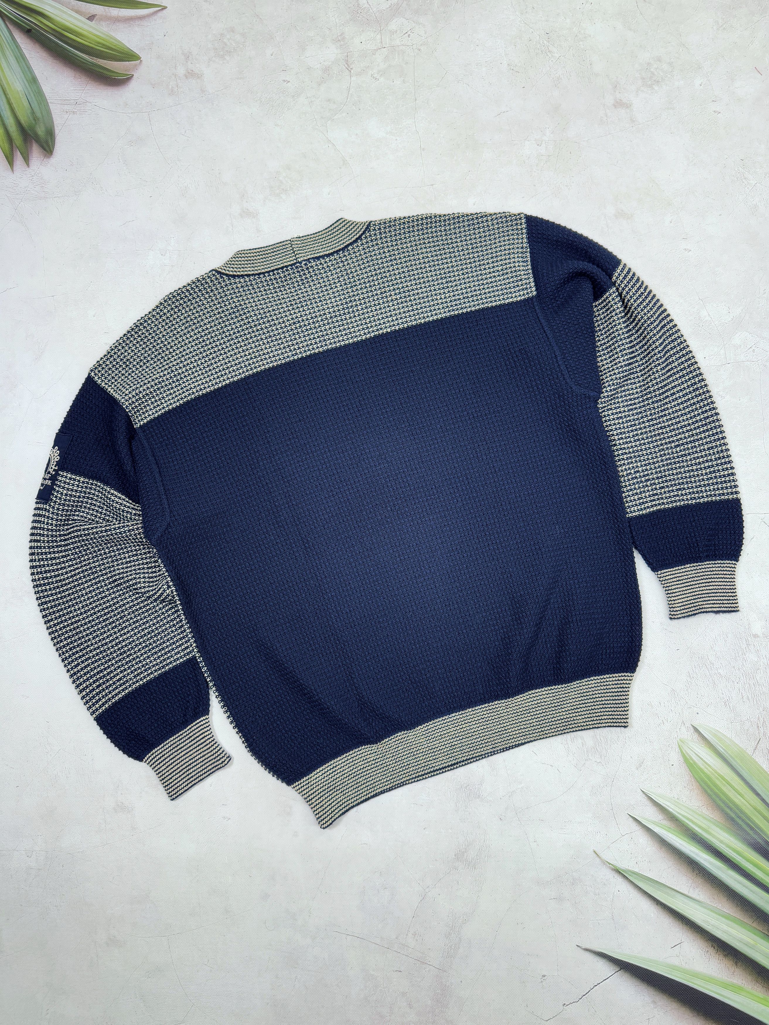 Gianfranco Ferre × Vintage Vintage Gianfranco Ferre Sweater Studio 0001 Wool Size US L / EU 52-54 / 3 - 17 Thumbnail