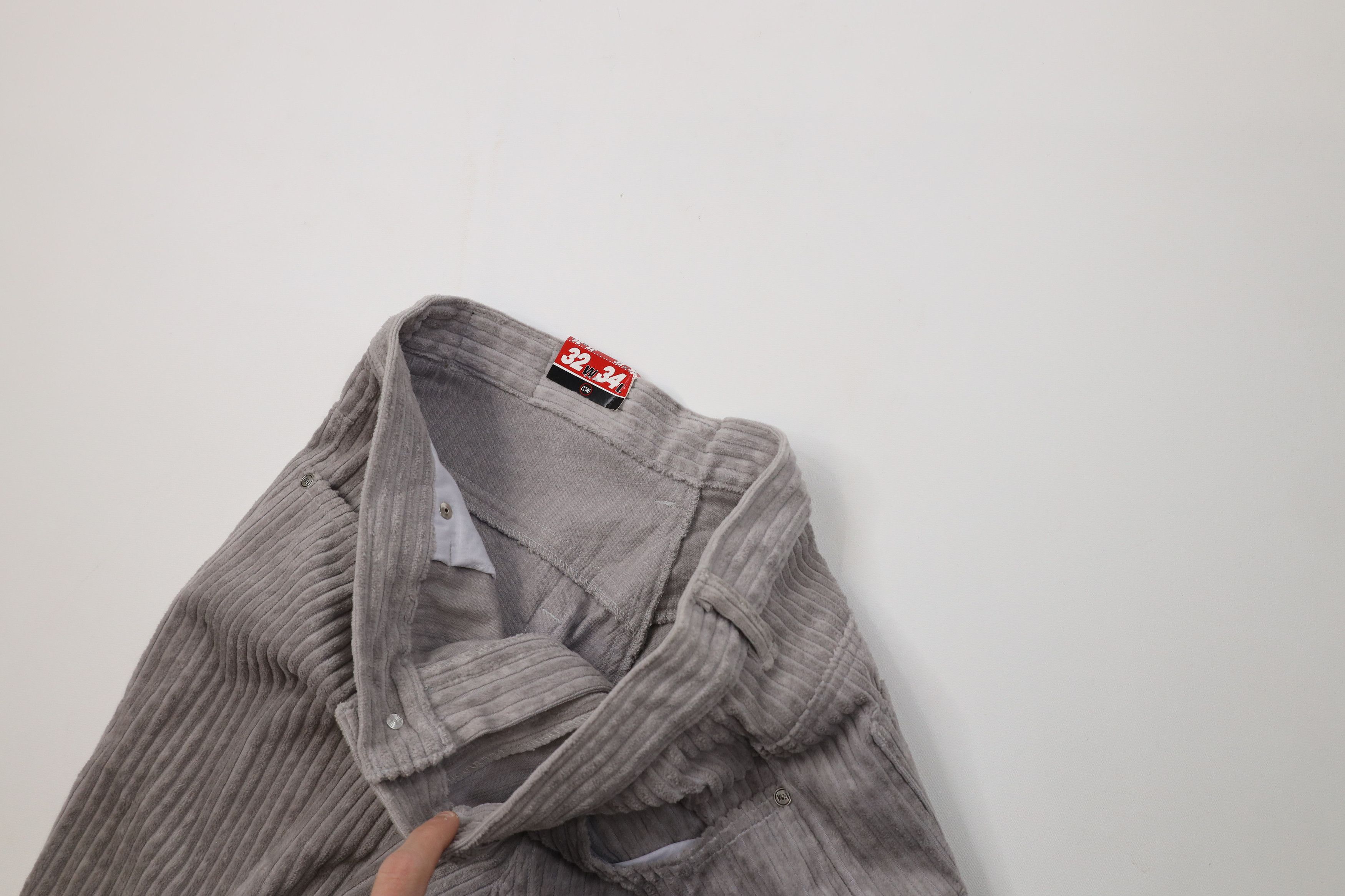 Vintage Deadstock Vintage 90s Streetwear Elephant Corduroy Pants Size US 32 / EU 48 - 9 Thumbnail