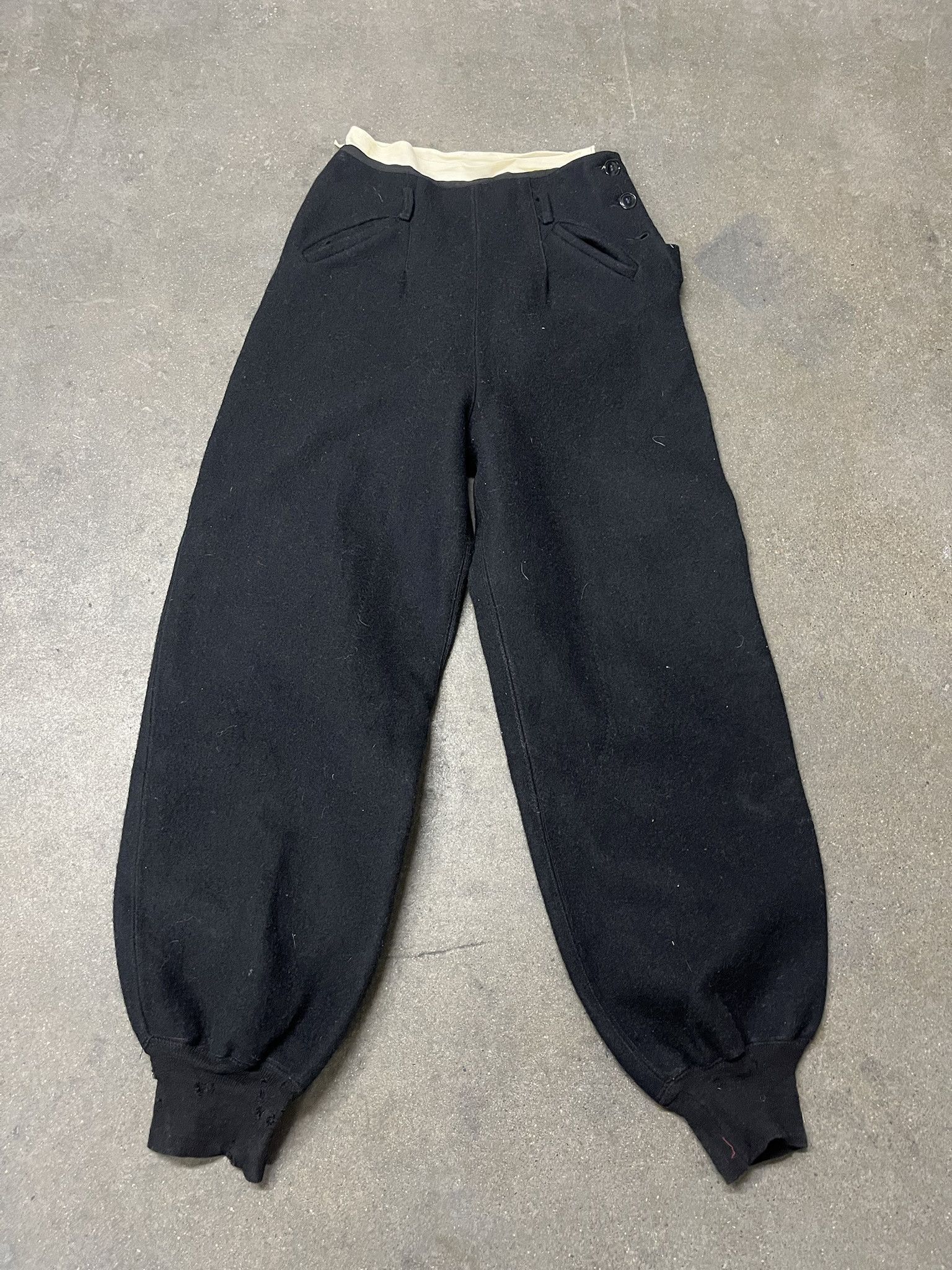 Vintage × Woolrich Woolen Mills Vintage 1950s Black Wool Pants Size 27 Size US 27 - 1 Thumbnail