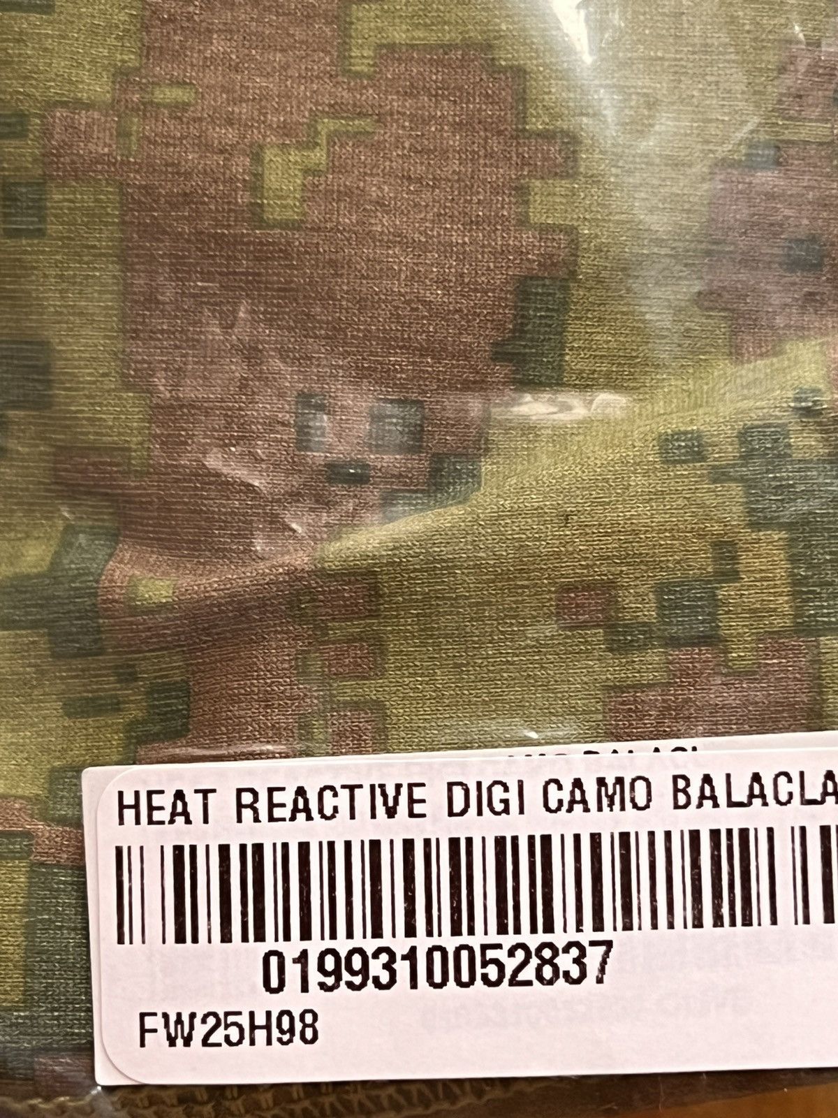 Supreme Supreme Heat Reactive Digi Camo Balaclava FW25 color change Size ONE SIZE - 21 Thumbnail