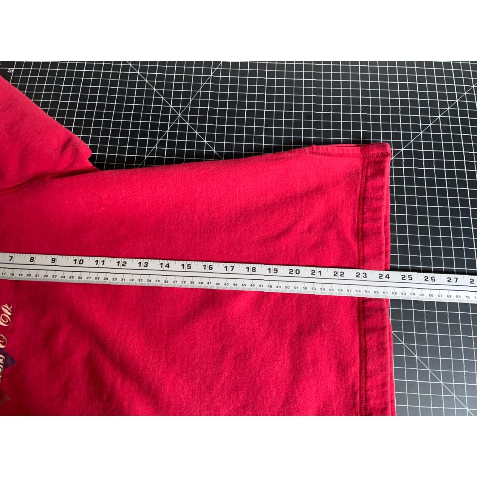 Levi's VINTAGE Levi's Red Tab Sweatshirt Boxy Fit Embroidered Script XL Adults Red 2000s Hipster Retro Crew Neck Cotton Poly Blend Fleece Logo Shirt Mens Size US XL / EU 56 / 4 - 6 Thumbnail