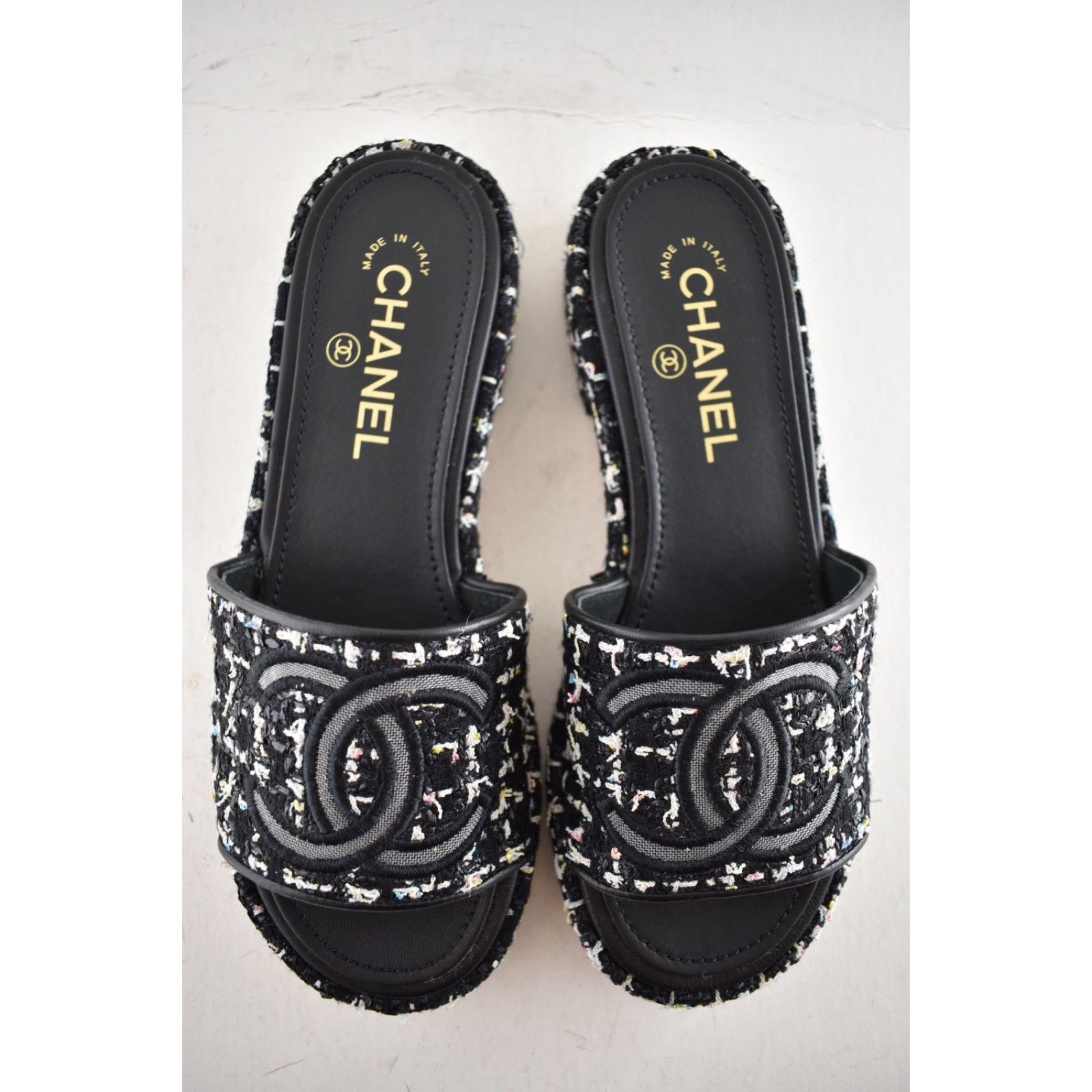 Chanel Chanel 20P Black White Tweed Mesh CC Logo Slide Slip Size US 6.5 / IT 36.5 - 9 Thumbnail